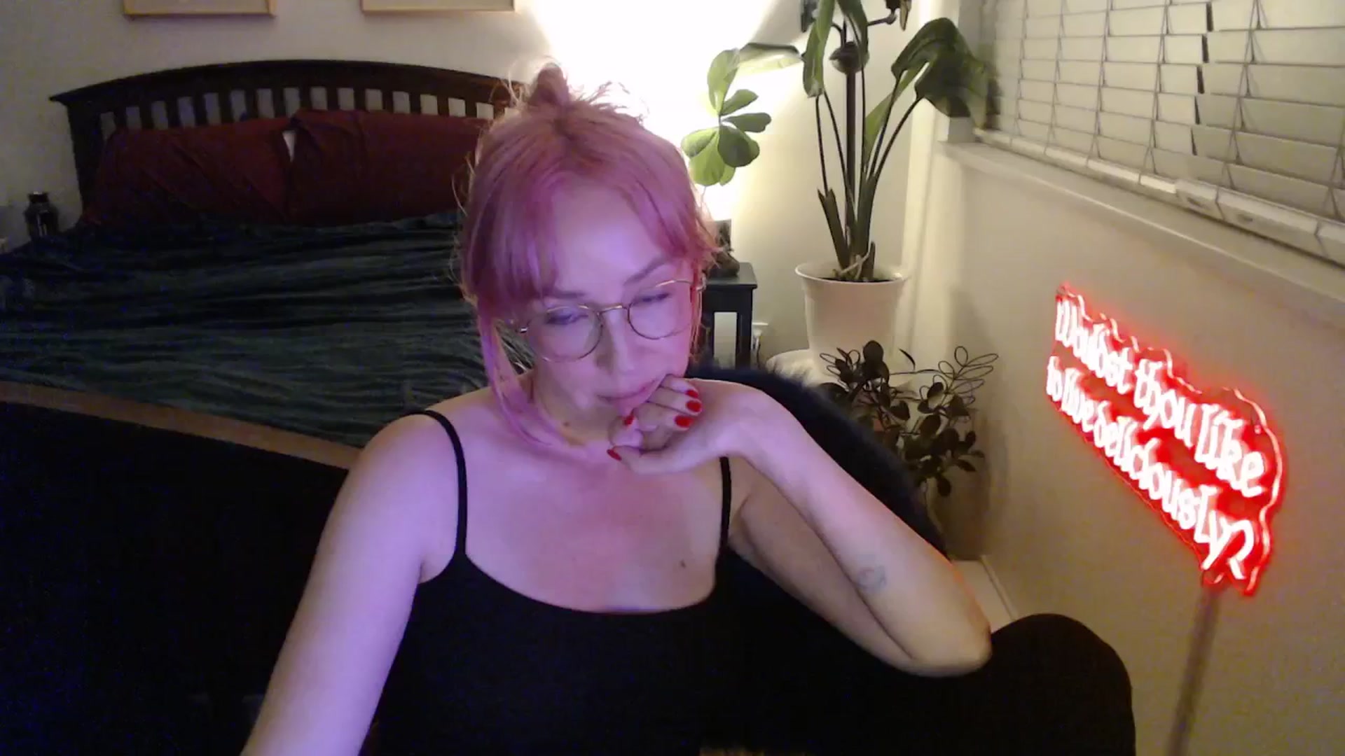 Gallery image thumbnail from NahlaHoney's myfreecams stream on, 01/09/2026, 05:54 image 18 of 20