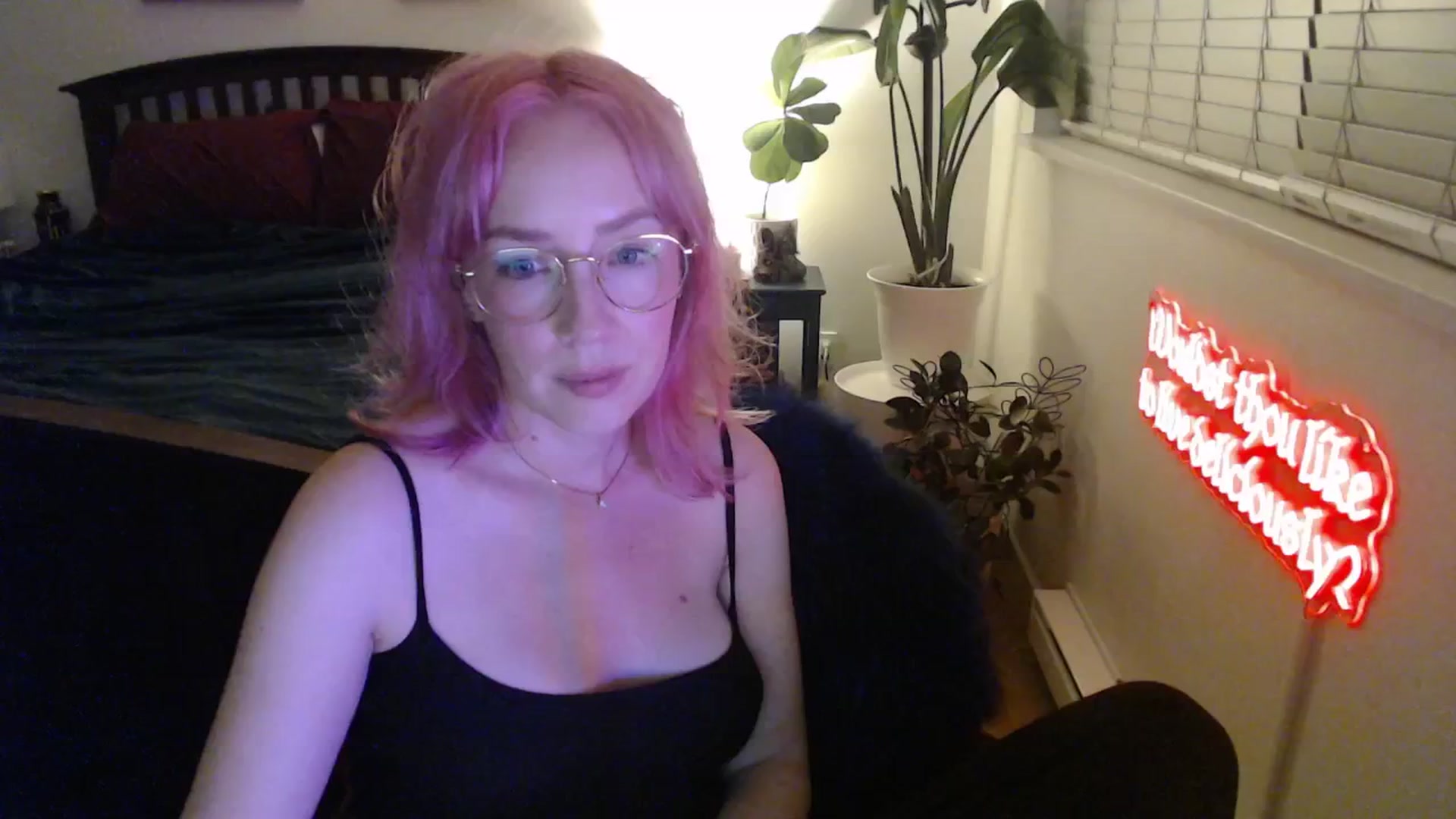 Gallery image thumbnail from NahlaHoney's myfreecams stream on, 01/09/2026, 05:54 image 3 of 20