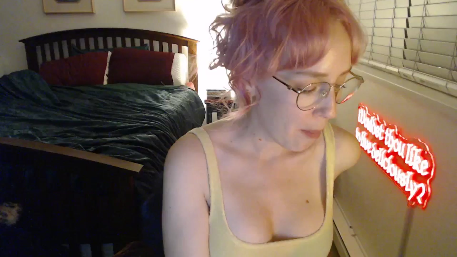 Gallery image thumbnail from NahlaHoney's myfreecams stream on, 01/12/2026, 04:31 image 17 of 20
