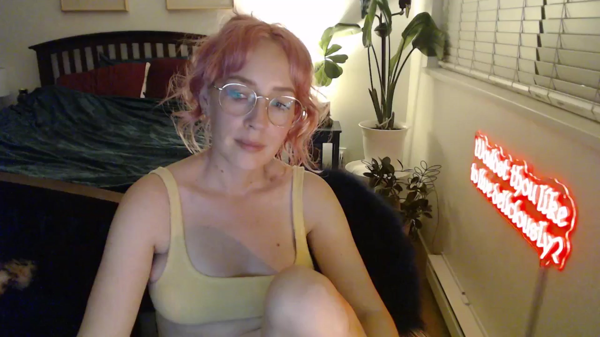 Gallery image thumbnail from NahlaHoney's myfreecams stream on, 01/12/2026, 05:37 image 15 of 20