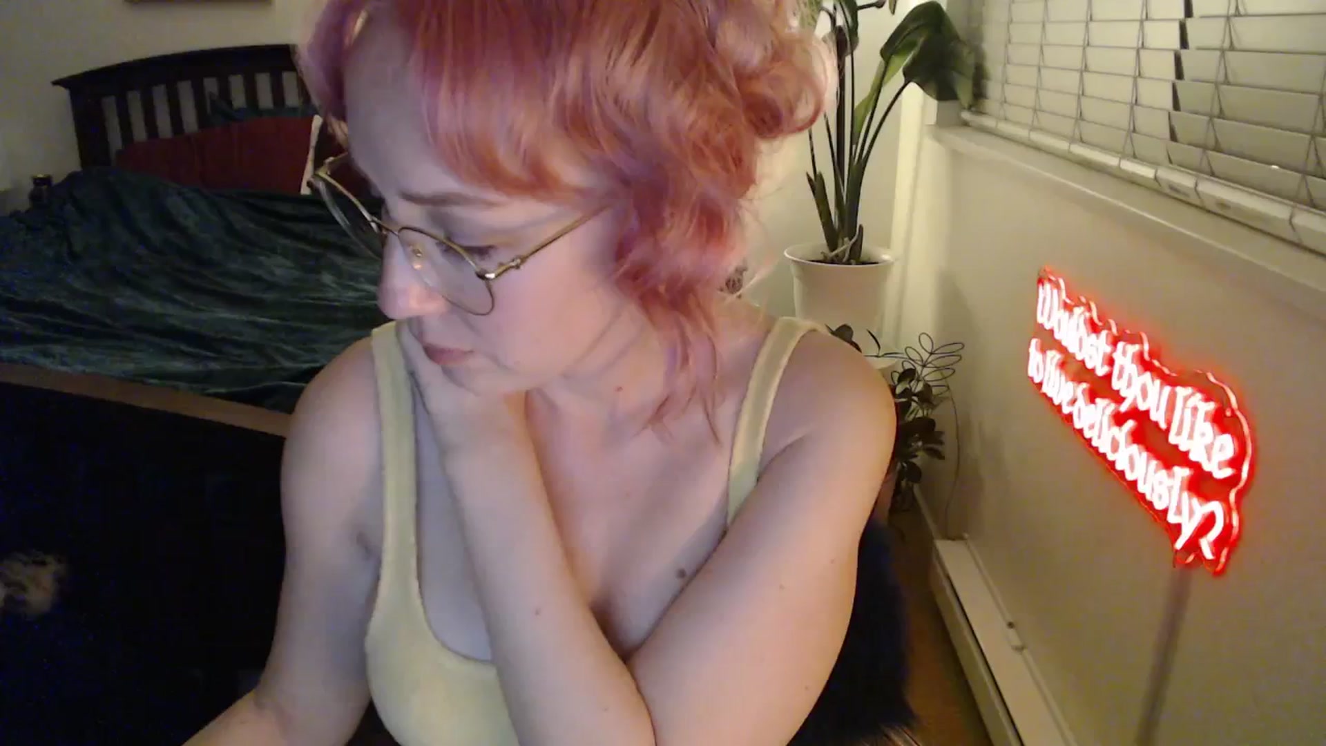 Gallery image thumbnail from NahlaHoney's myfreecams stream on, 01/12/2026, 05:37 image 5 of 20