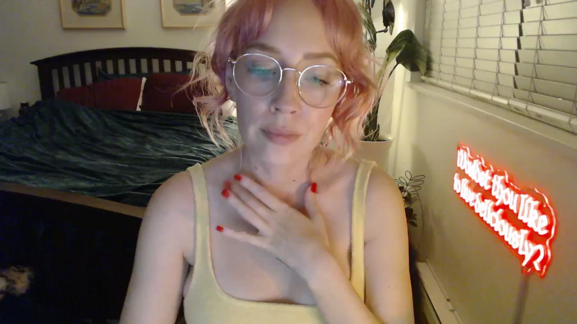 Gallery image thumbnail from NahlaHoney's myfreecams stream on, 01/12/2026, 05:37 image 14 of 20