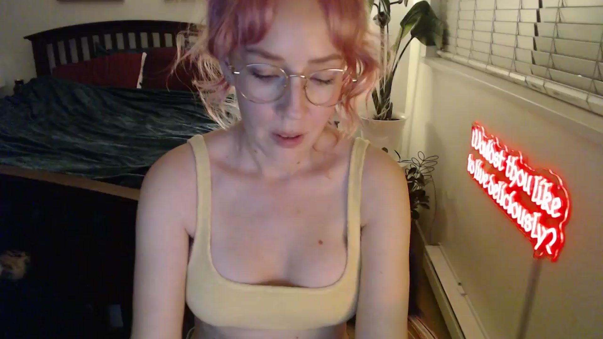 Gallery image thumbnail from NahlaHoney's myfreecams stream on, 01/12/2026, 05:37 image 1 of 20