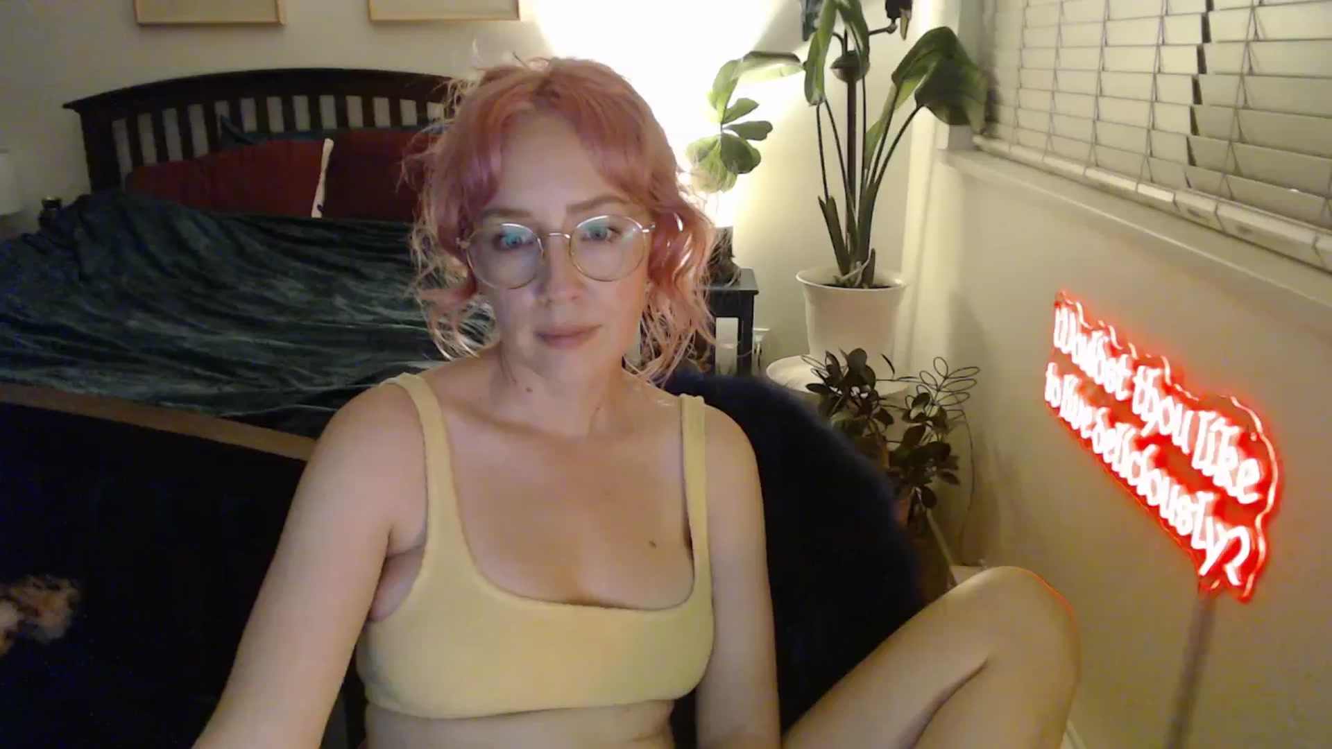 Gallery image thumbnail from NahlaHoney's myfreecams stream on, 01/12/2026, 05:37 image 18 of 20