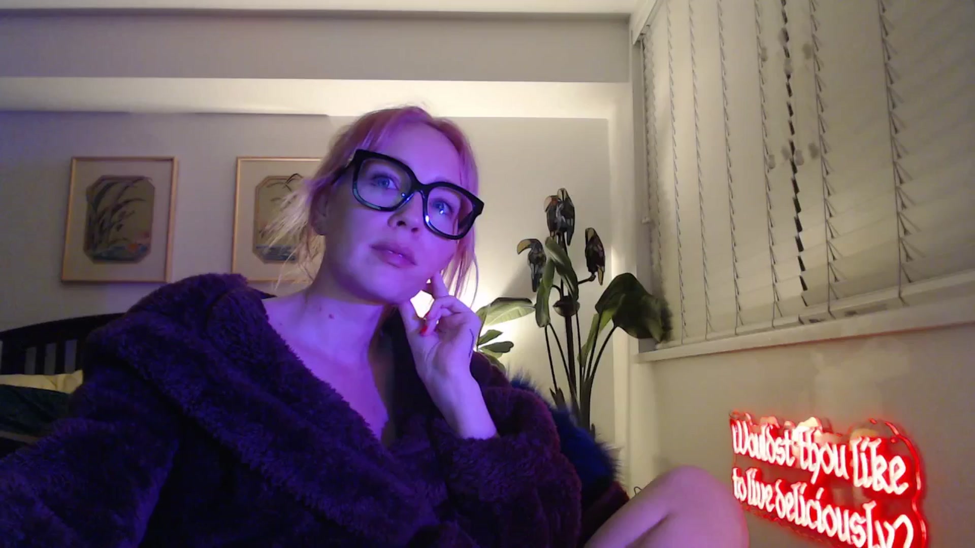 Gallery image thumbnail from NahlaHoney's myfreecams stream on, 01/15/2026, 05:27 image 10 of 20