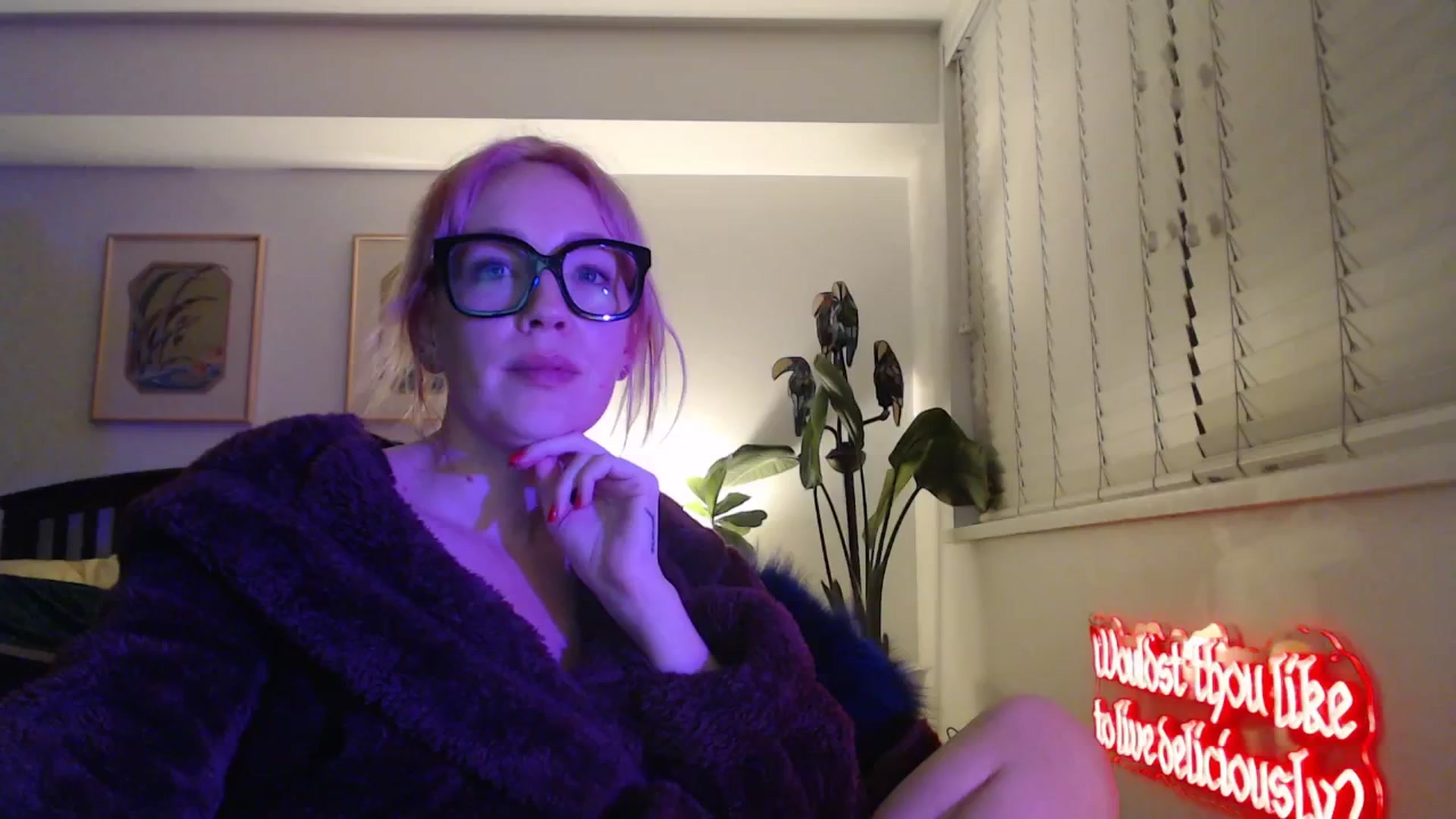 Gallery image thumbnail from NahlaHoney's myfreecams stream on, 01/15/2026, 05:27 image 15 of 20