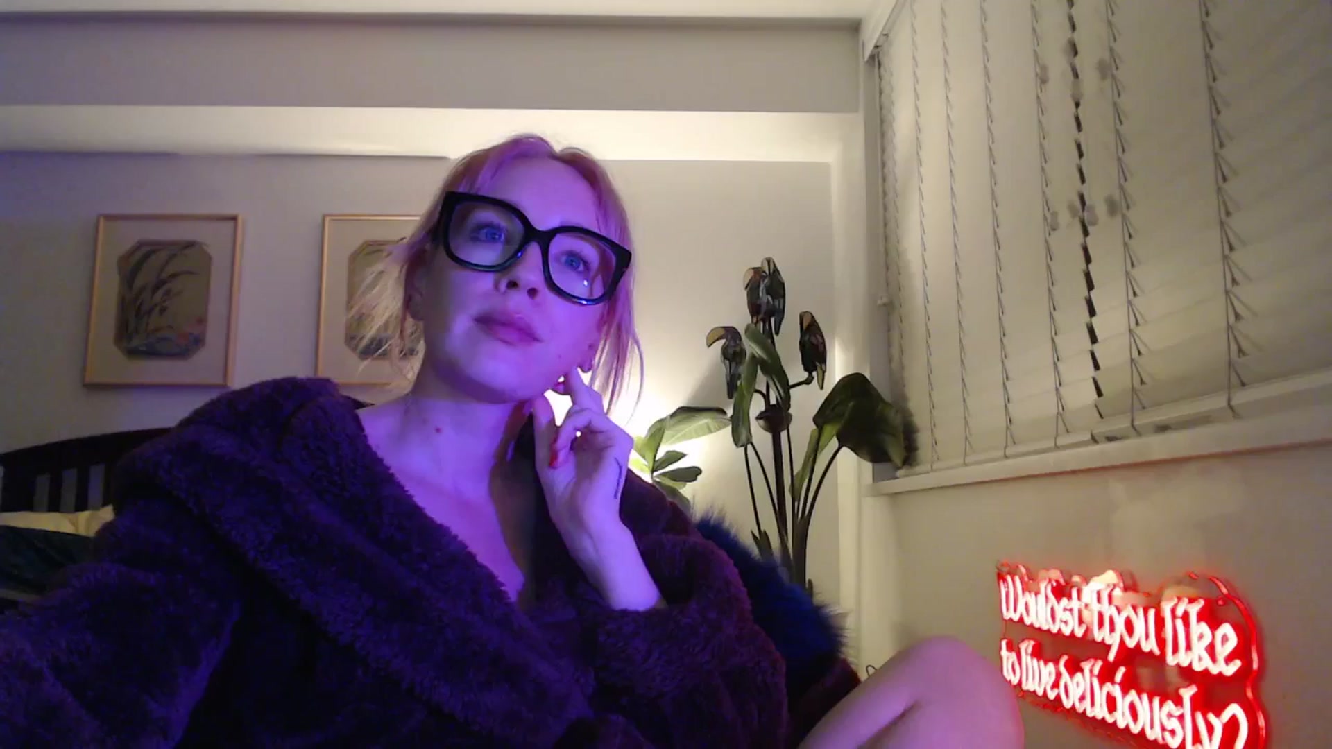 Gallery image thumbnail from NahlaHoney's myfreecams stream on, 01/15/2026, 05:27 image 12 of 20