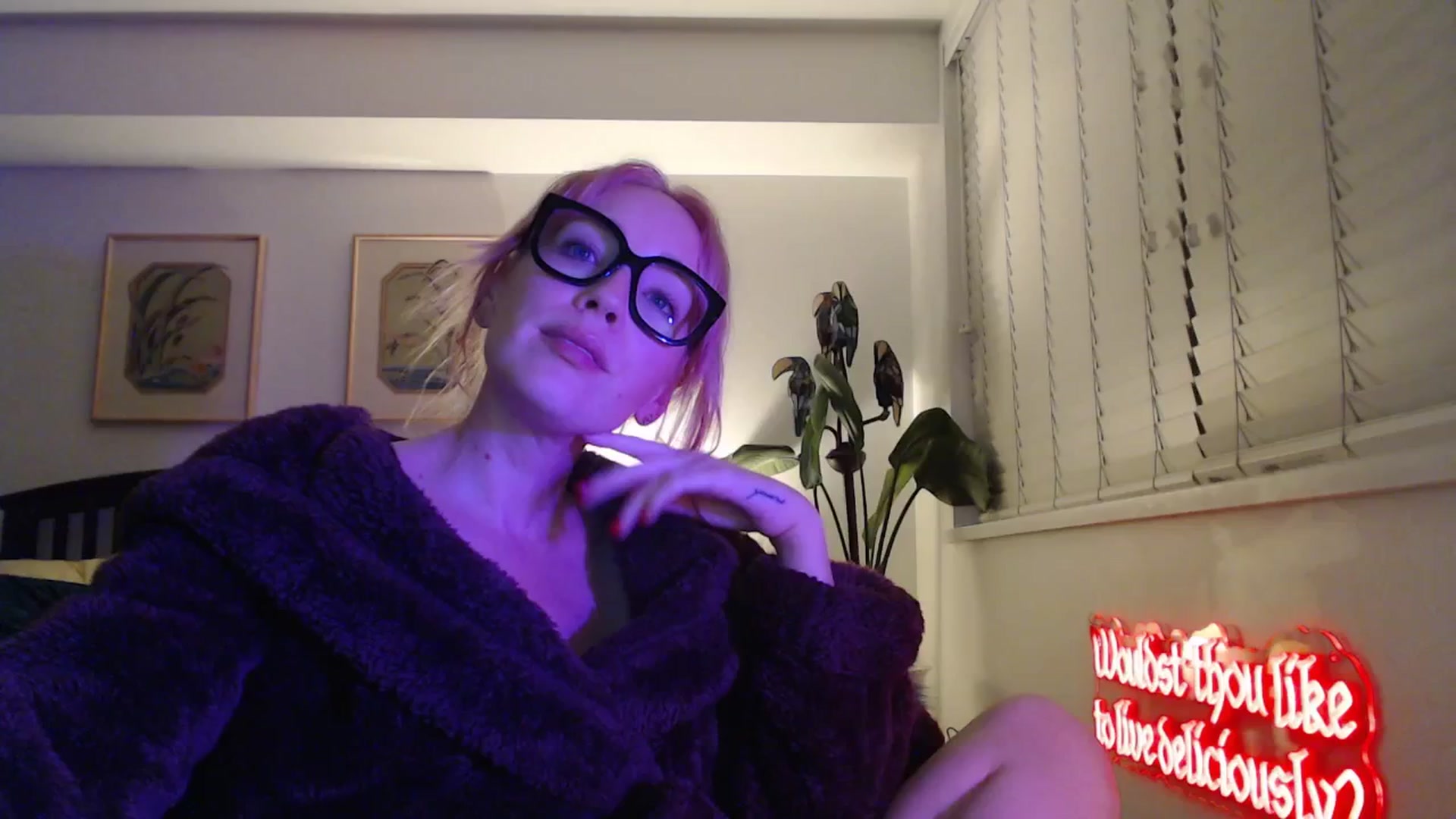 Gallery image thumbnail from NahlaHoney's myfreecams stream on, 01/15/2026, 05:27 image 8 of 20