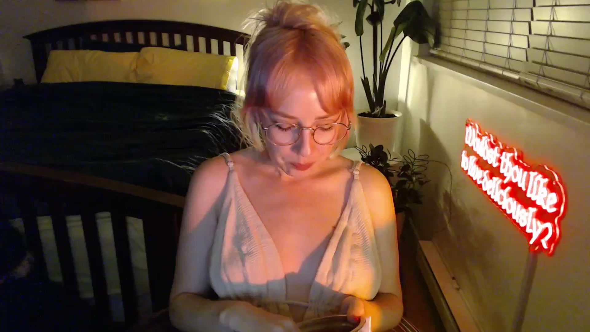 Gallery image thumbnail from NahlaHoney's myfreecams stream on, 01/17/2026, 05:37 image 18 of 20