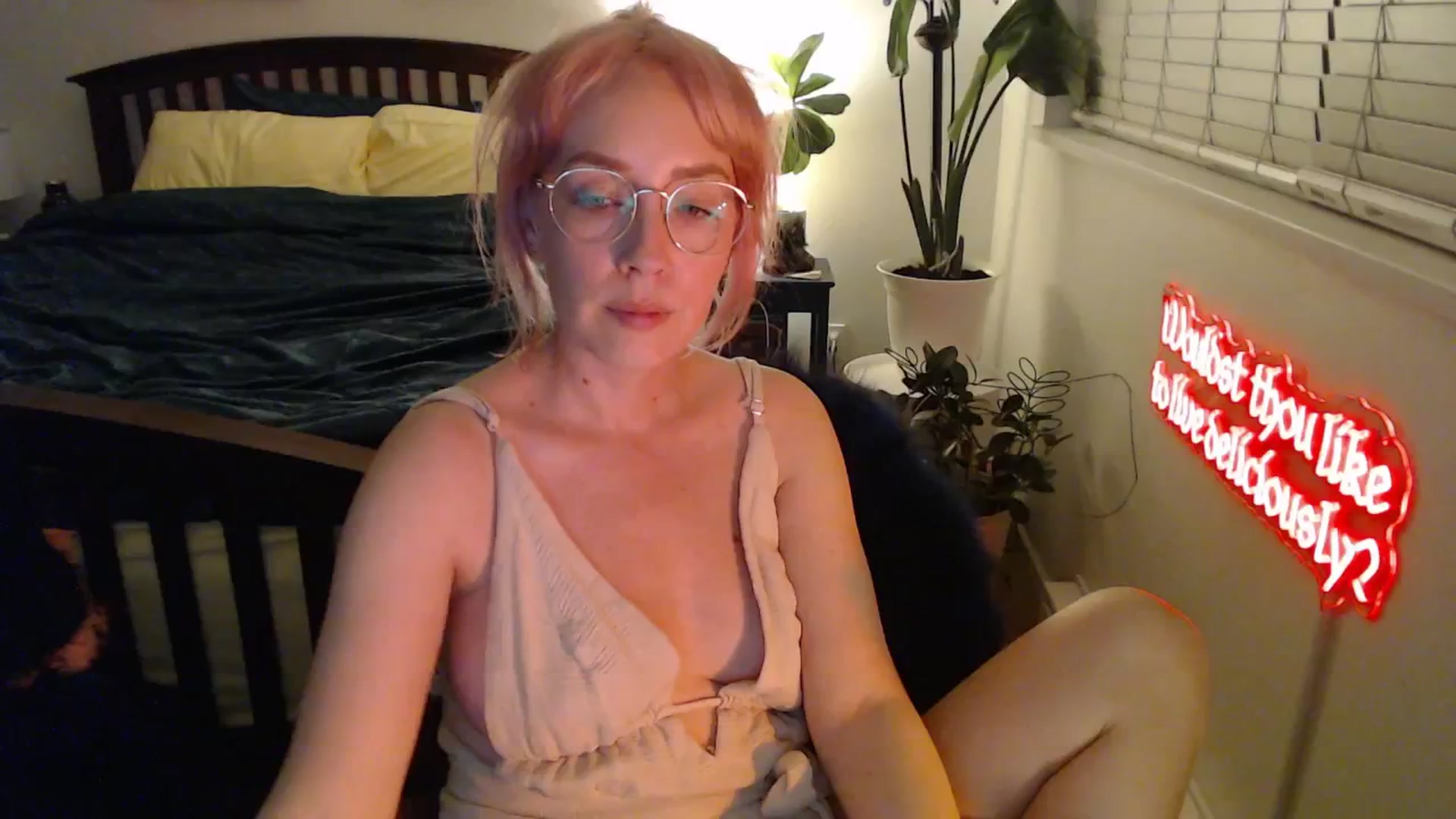 Gallery image thumbnail from NahlaHoney's myfreecams stream on, 01/17/2026, 05:37 image 4 of 20