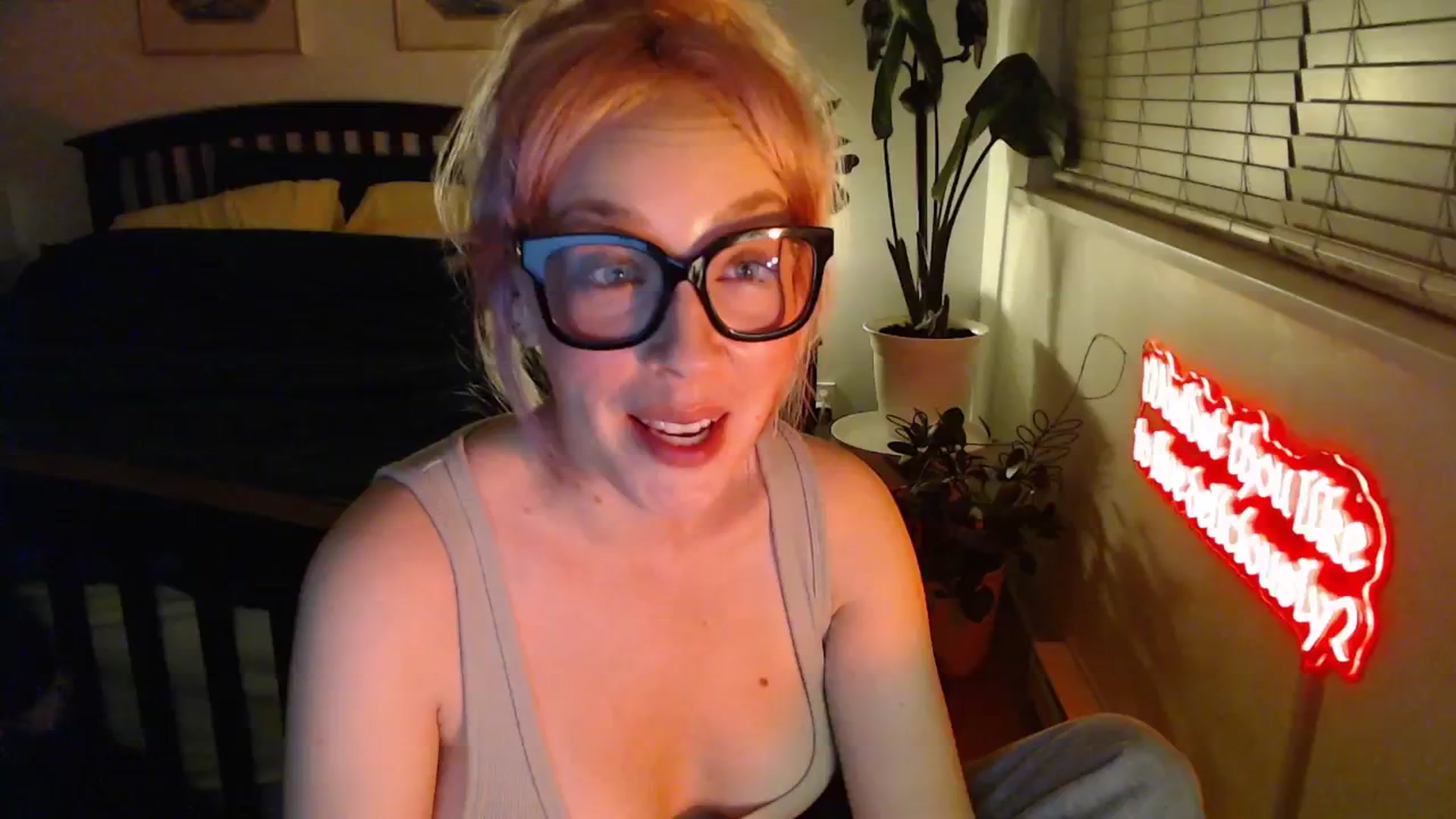 Gallery image thumbnail from NahlaHoney's myfreecams stream on, 01/18/2026, 04:52 image 8 of 20