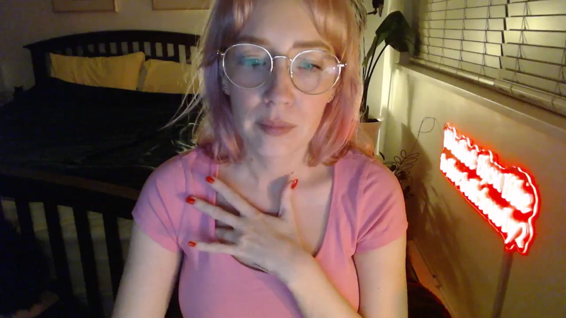 Gallery image thumbnail from NahlaHoney's myfreecams stream on, 01/21/2026, 03:42 image 18 of 20