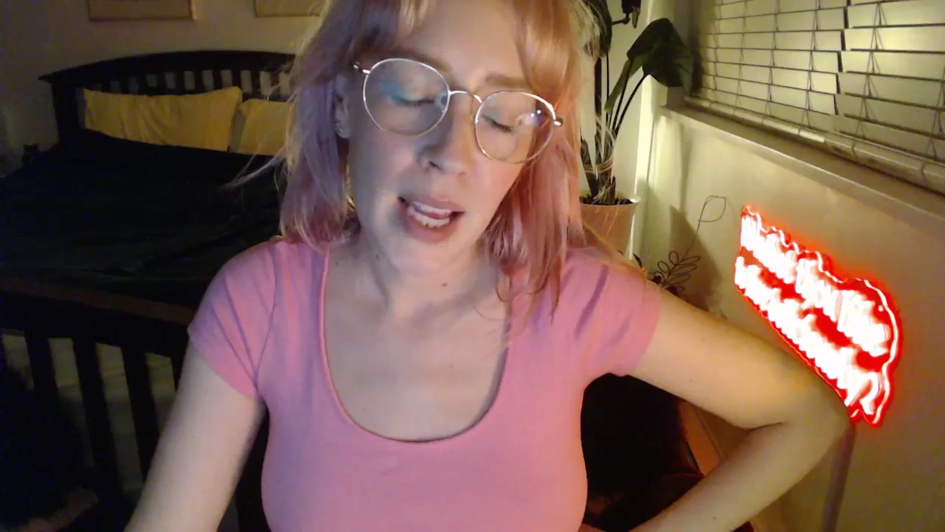 Gallery image thumbnail from NahlaHoney's myfreecams stream on, 01/21/2026, 03:42 image 17 of 20