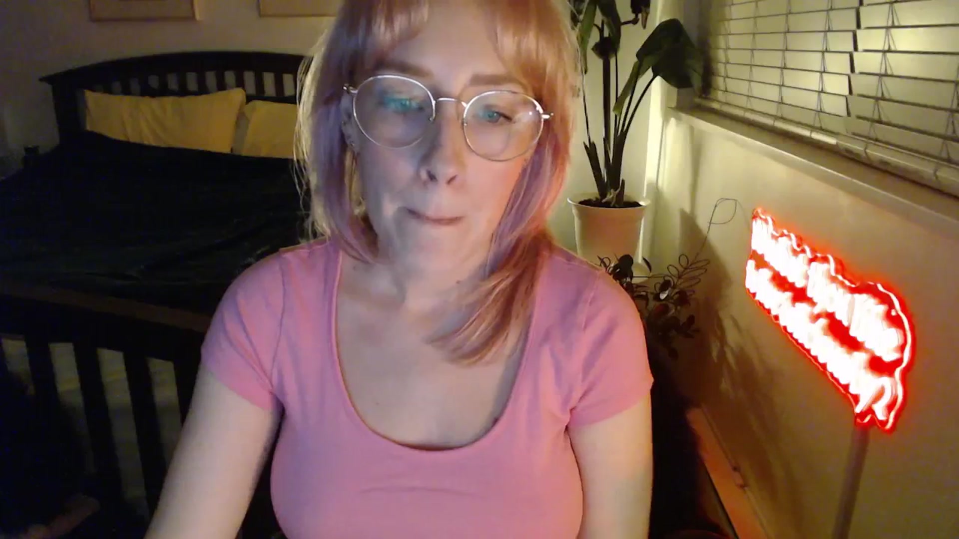 Gallery image thumbnail from NahlaHoney's myfreecams stream on, 01/21/2026, 03:42 image 3 of 20