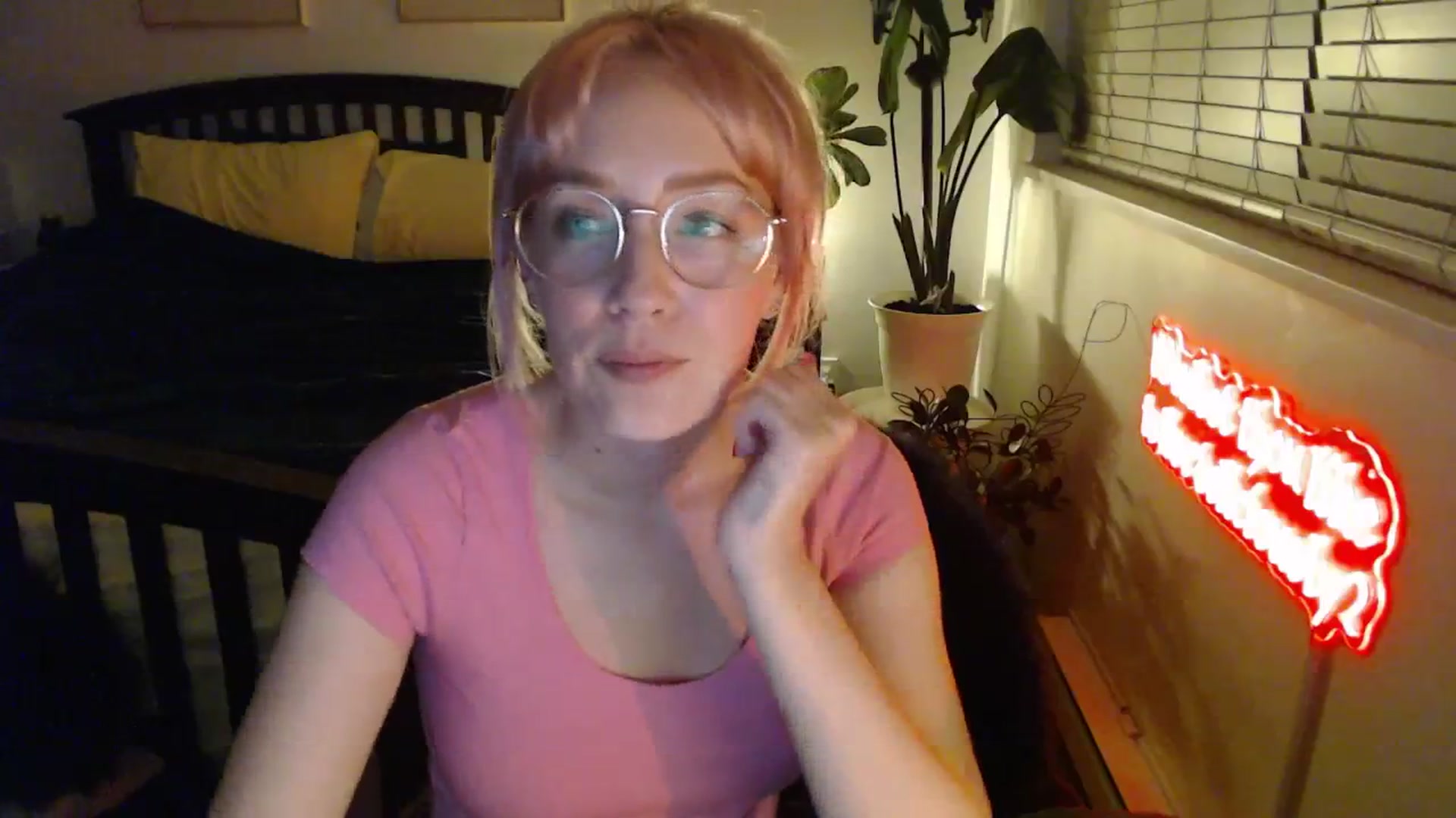 Gallery image thumbnail from NahlaHoney's myfreecams stream on, 01/21/2026, 05:21 image 15 of 20