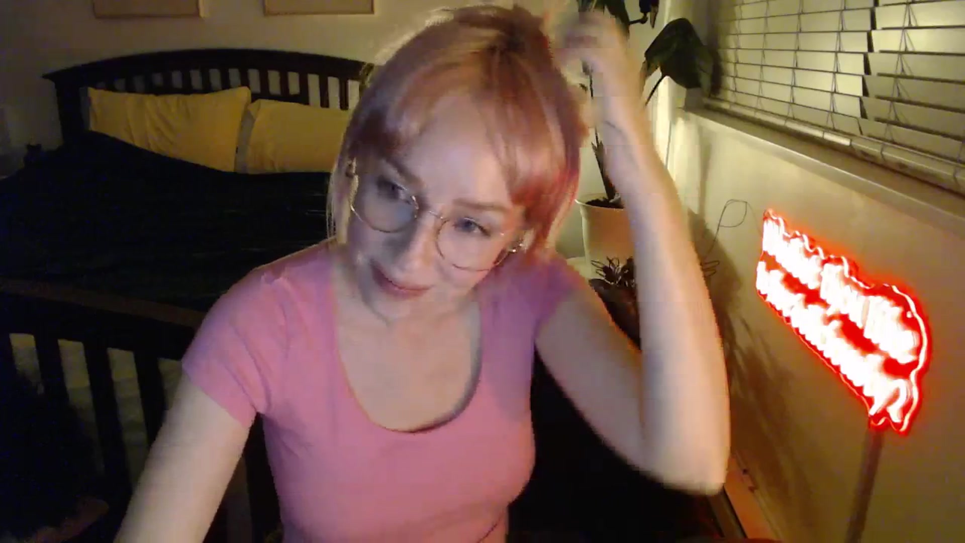Gallery image thumbnail from NahlaHoney's myfreecams stream on, 01/21/2026, 05:21 image 14 of 20