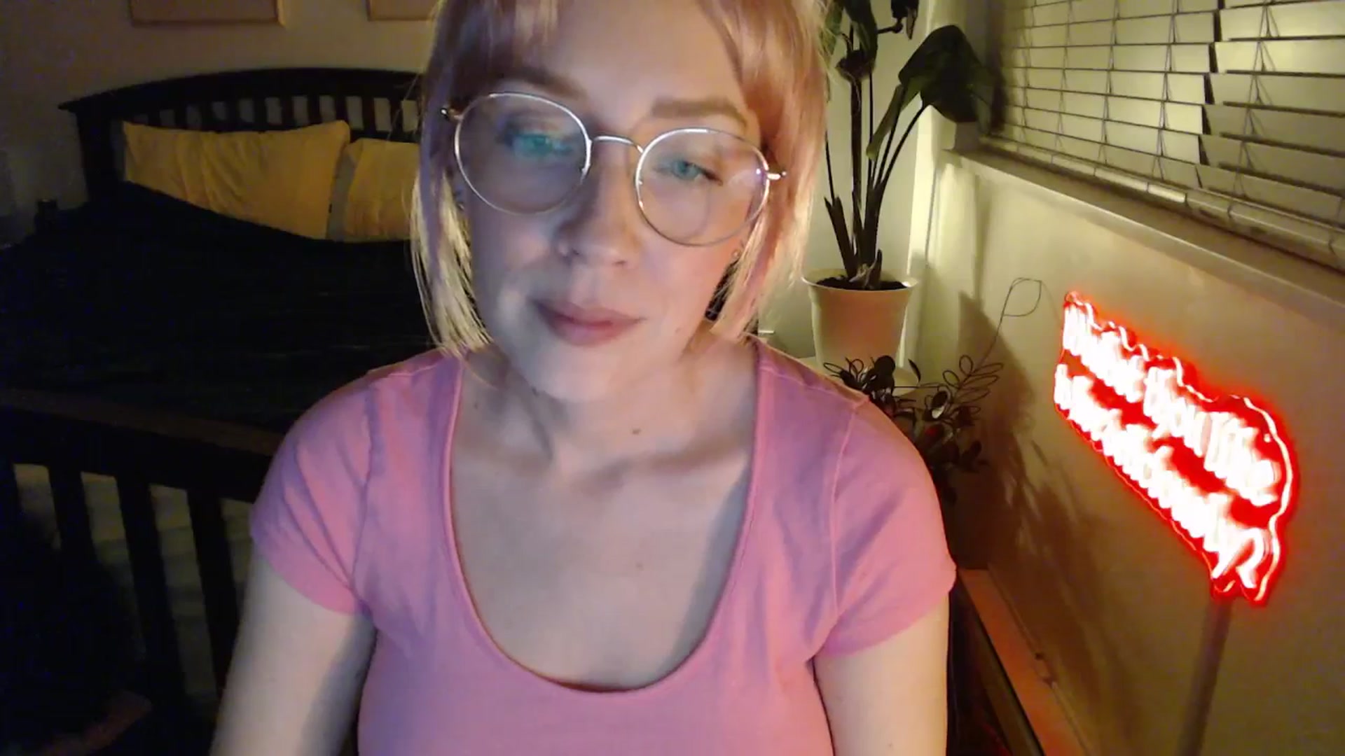 Gallery image thumbnail from NahlaHoney's myfreecams stream on, 01/21/2026, 05:21 image 13 of 20