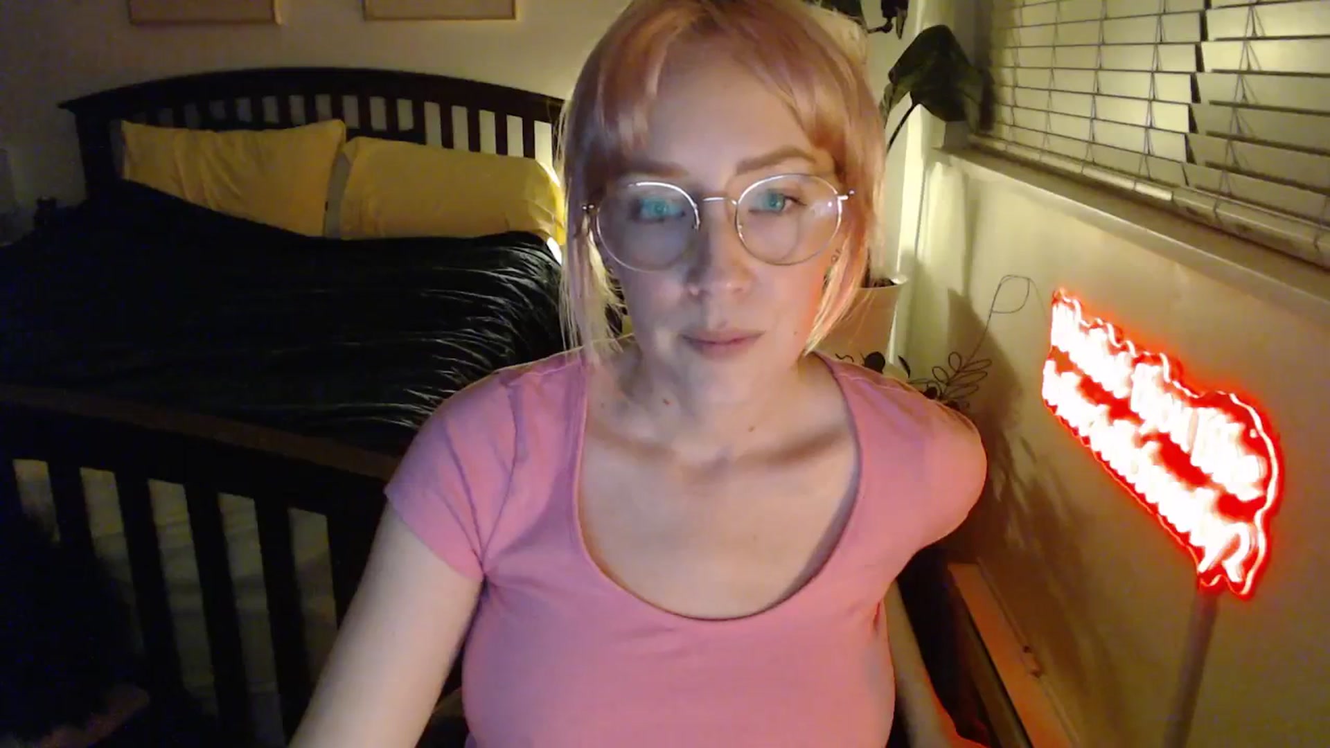 Gallery image thumbnail from NahlaHoney's myfreecams stream on, 01/21/2026, 05:21 image 12 of 20