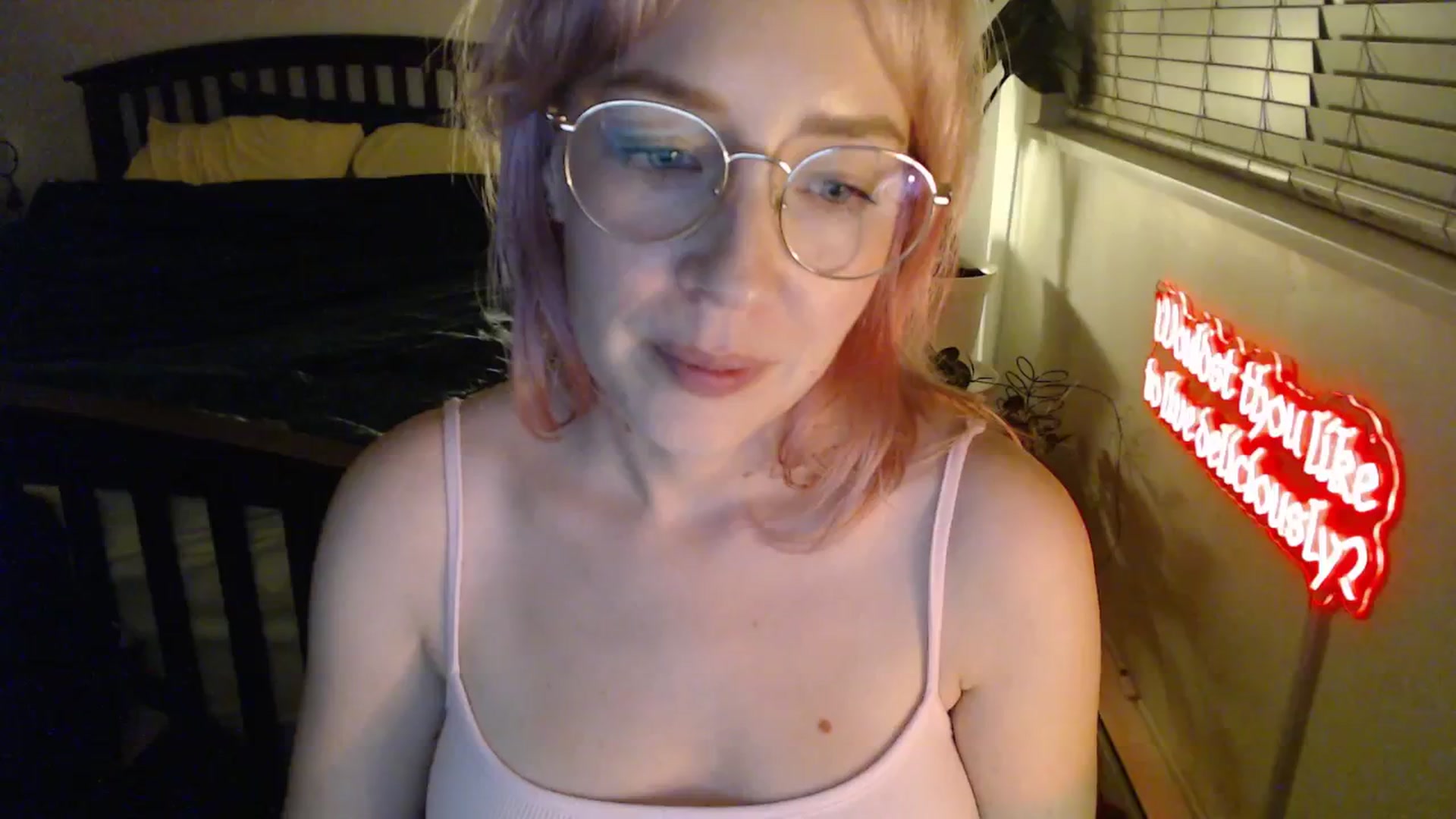 Gallery image thumbnail from NahlaHoney's myfreecams stream on, 01/22/2026, 04:34 image 14 of 20