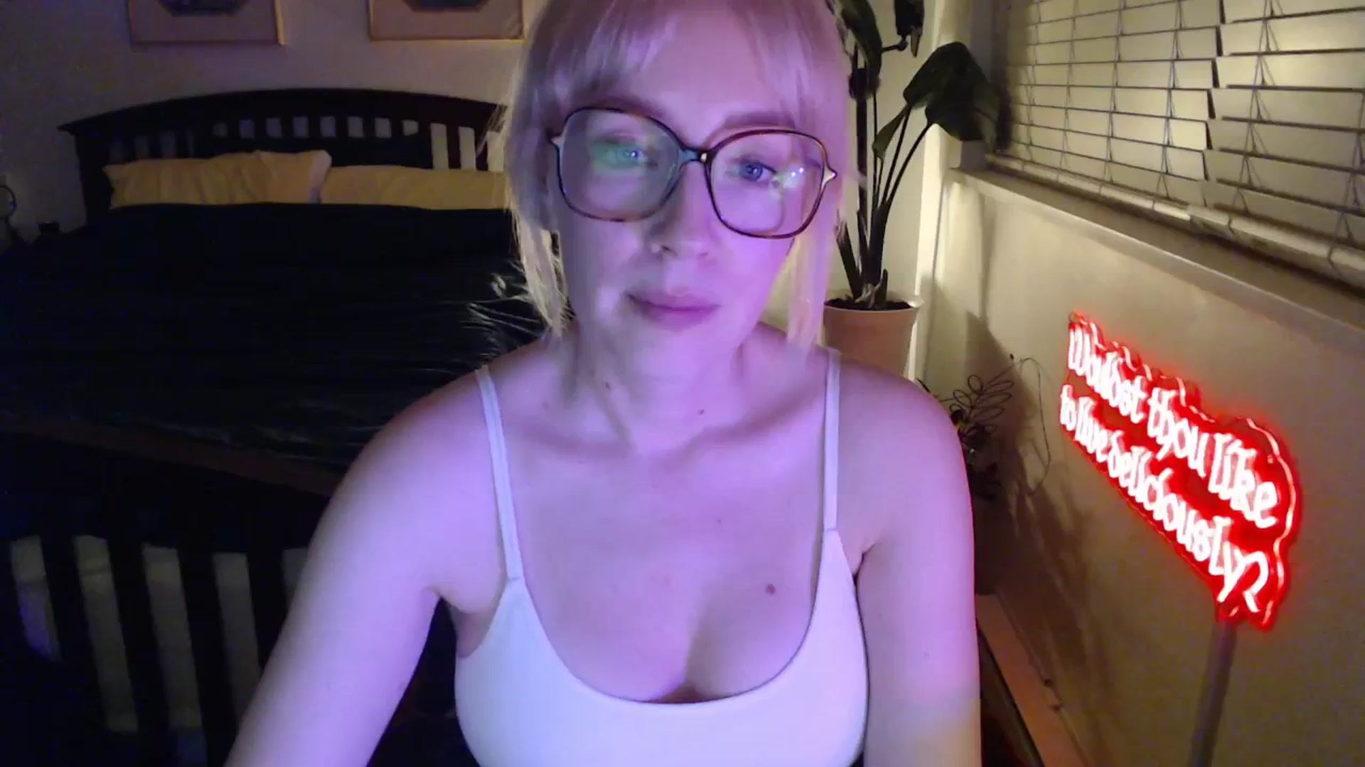 Gallery image thumbnail from NahlaHoney's myfreecams stream on, 02/04/2026, 03:16 image 5 of 20