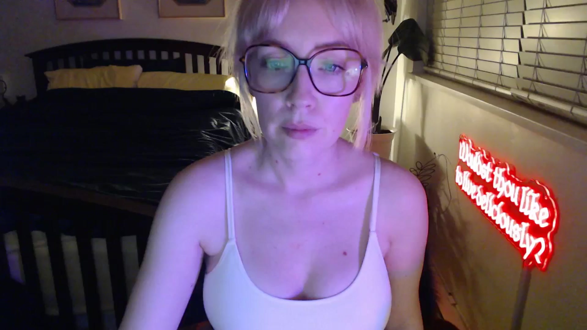 Gallery image thumbnail from NahlaHoney's myfreecams stream on, 02/04/2026, 03:16 image 1 of 20