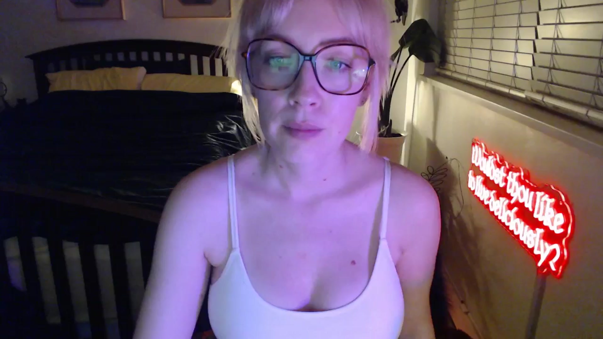 Gallery image thumbnail from NahlaHoney's myfreecams stream on, 02/04/2026, 03:16 image 2 of 20