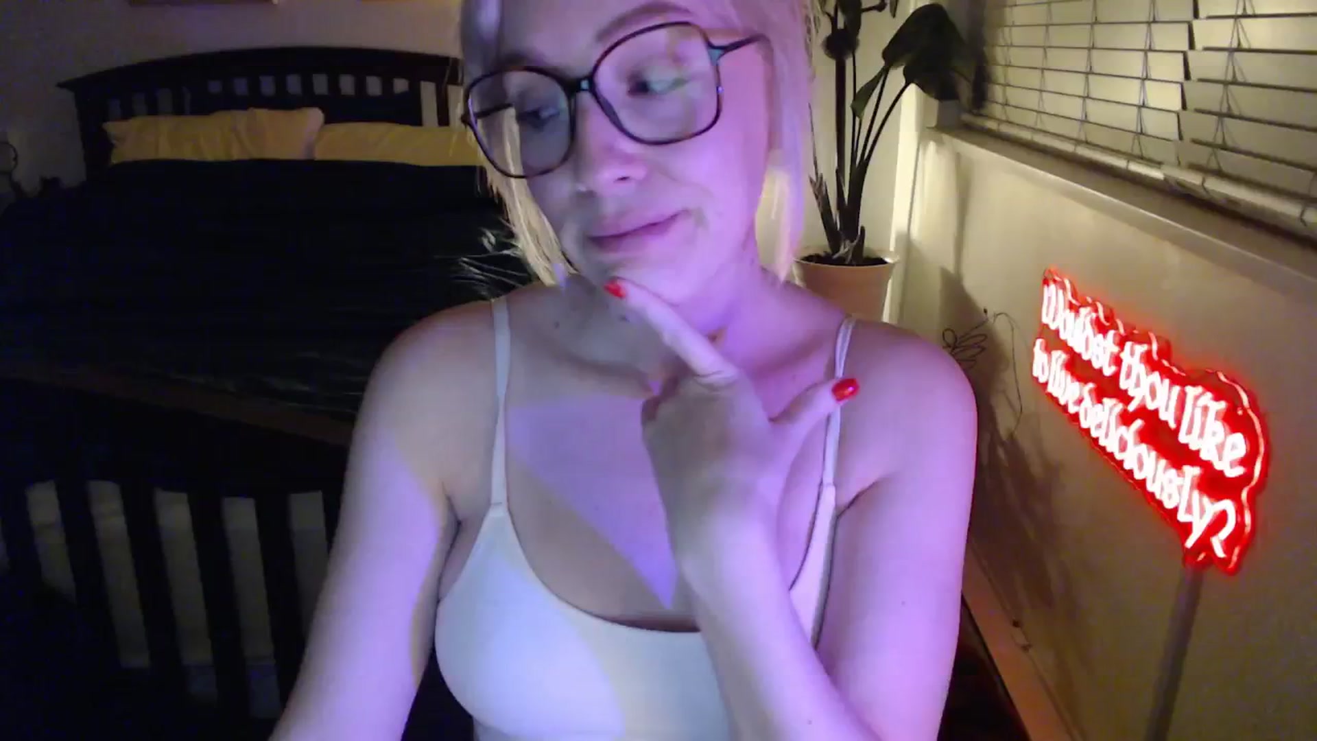 Gallery image thumbnail from NahlaHoney's myfreecams stream on, 02/04/2026, 03:16 image 7 of 20