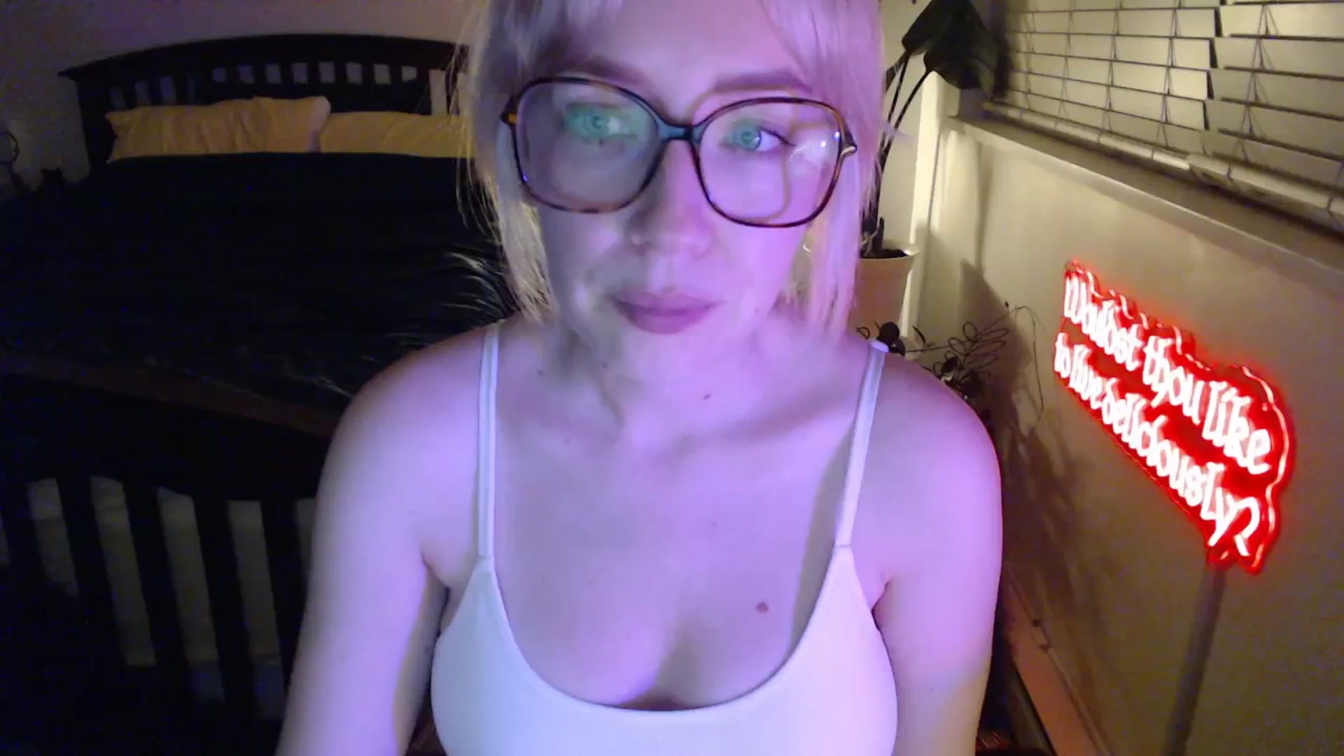 Gallery image thumbnail from NahlaHoney's myfreecams stream on, 02/04/2026, 04:38 image 7 of 20