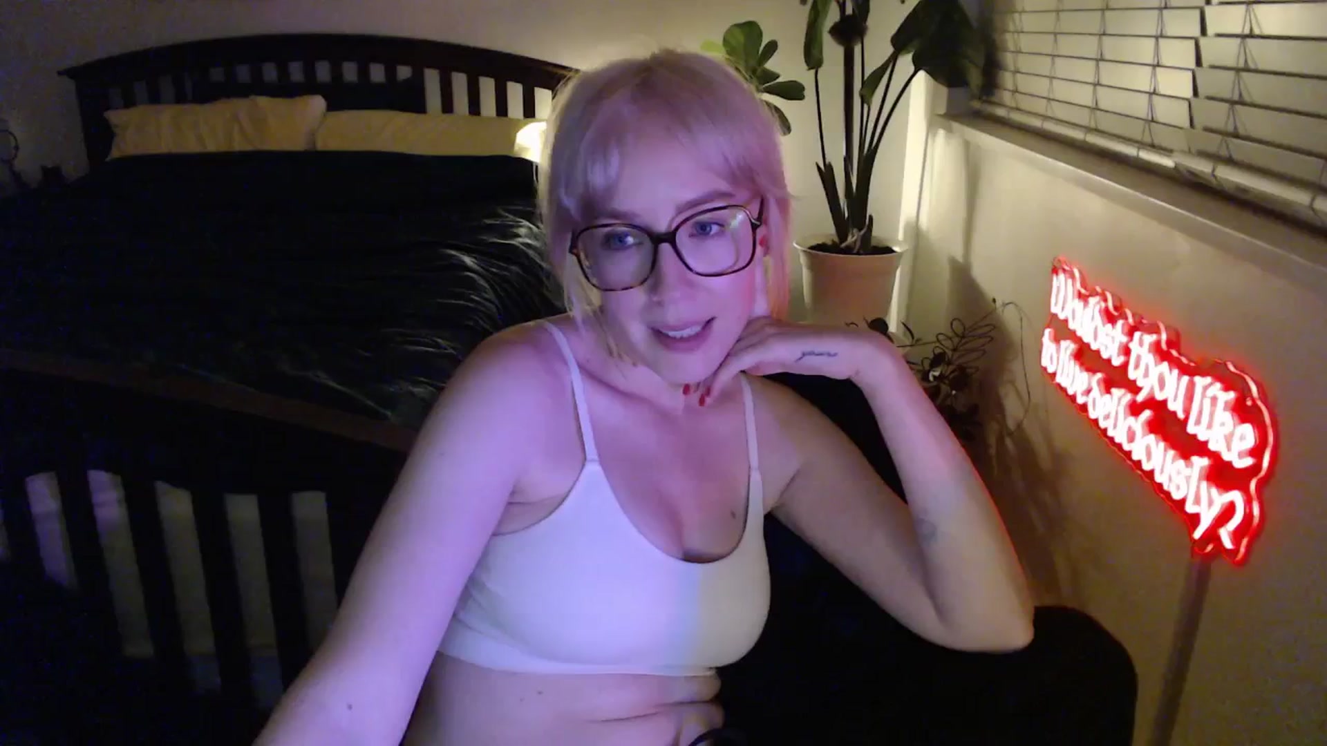 Gallery image thumbnail from NahlaHoney's myfreecams stream on, 02/04/2026, 04:38 image 1 of 20