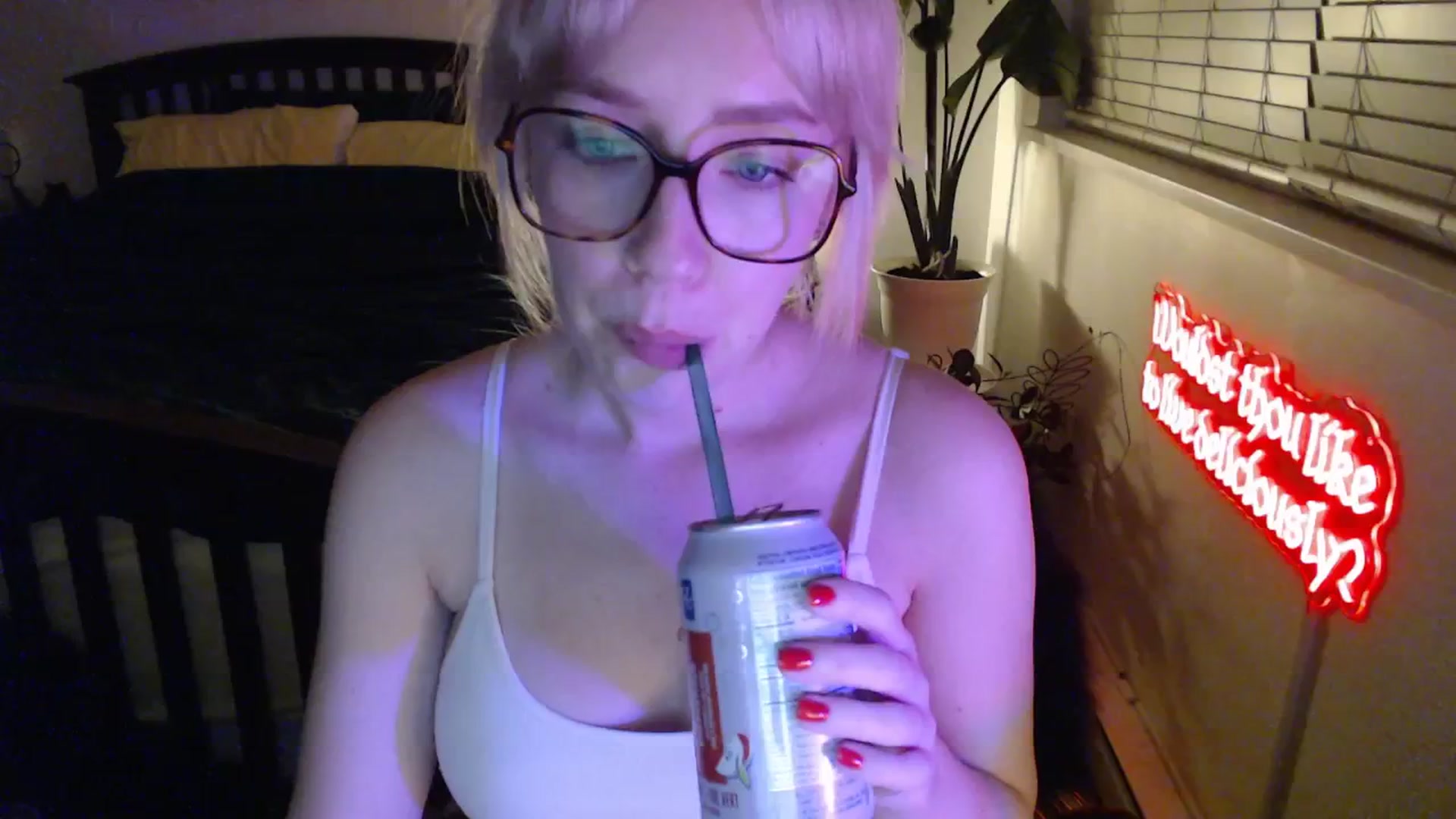 Gallery image thumbnail from NahlaHoney's myfreecams stream on, 02/04/2026, 04:38 image 6 of 20