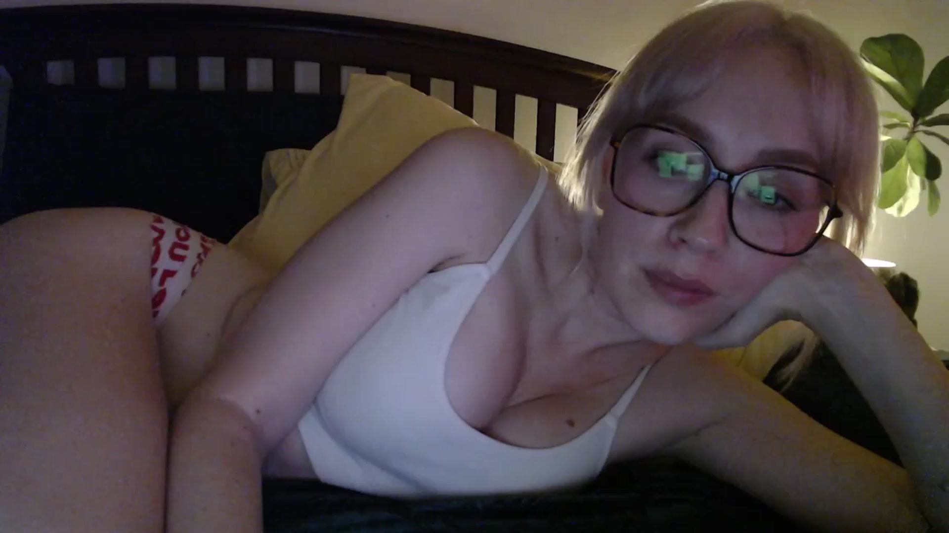 Gallery image thumbnail from NahlaHoney's myfreecams stream on, 02/04/2026, 05:56 image 3 of 20
