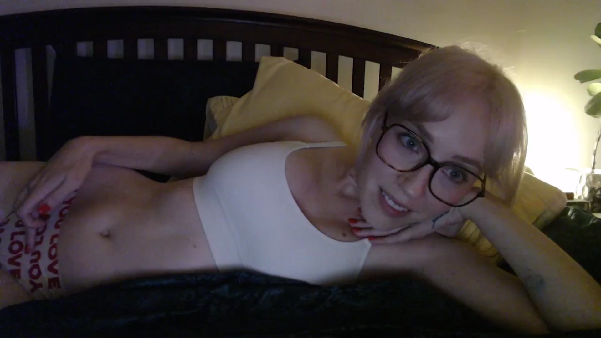 Gallery image thumbnail from NahlaHoney's myfreecams stream on, 02/04/2026, 05:56 image 8 of 20