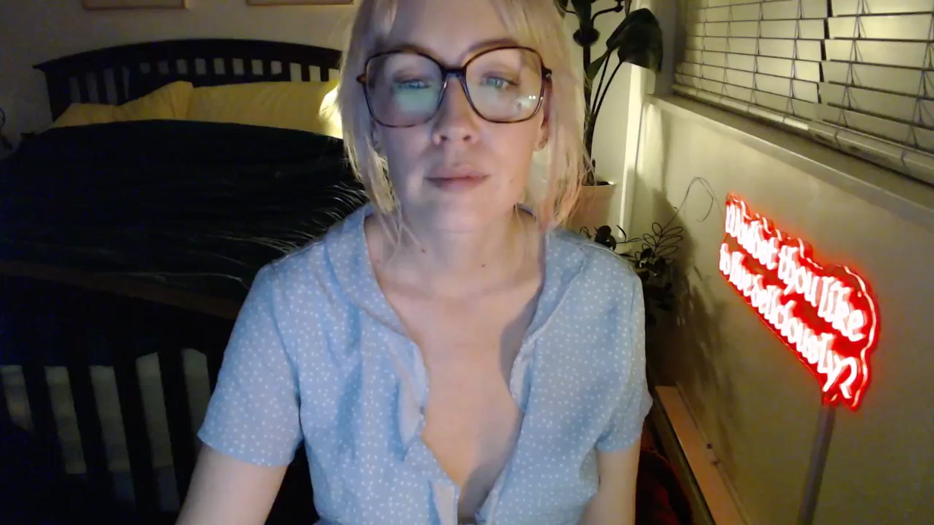 Gallery image thumbnail from NahlaHoney's myfreecams stream on, 02/05/2026, 04:48 image 3 of 20