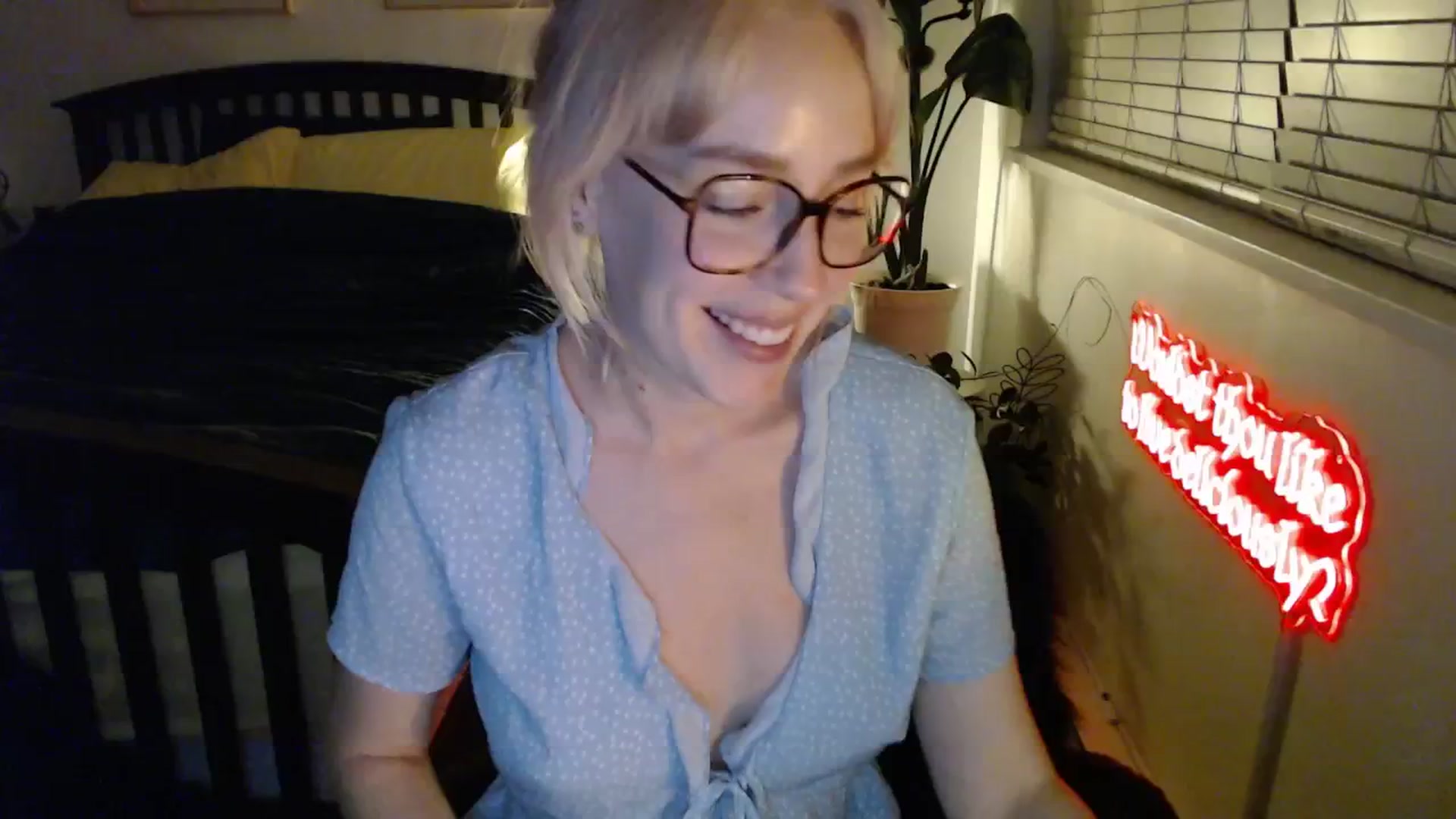 Gallery image thumbnail from NahlaHoney's myfreecams stream on, 02/05/2026, 04:48 image 1 of 20