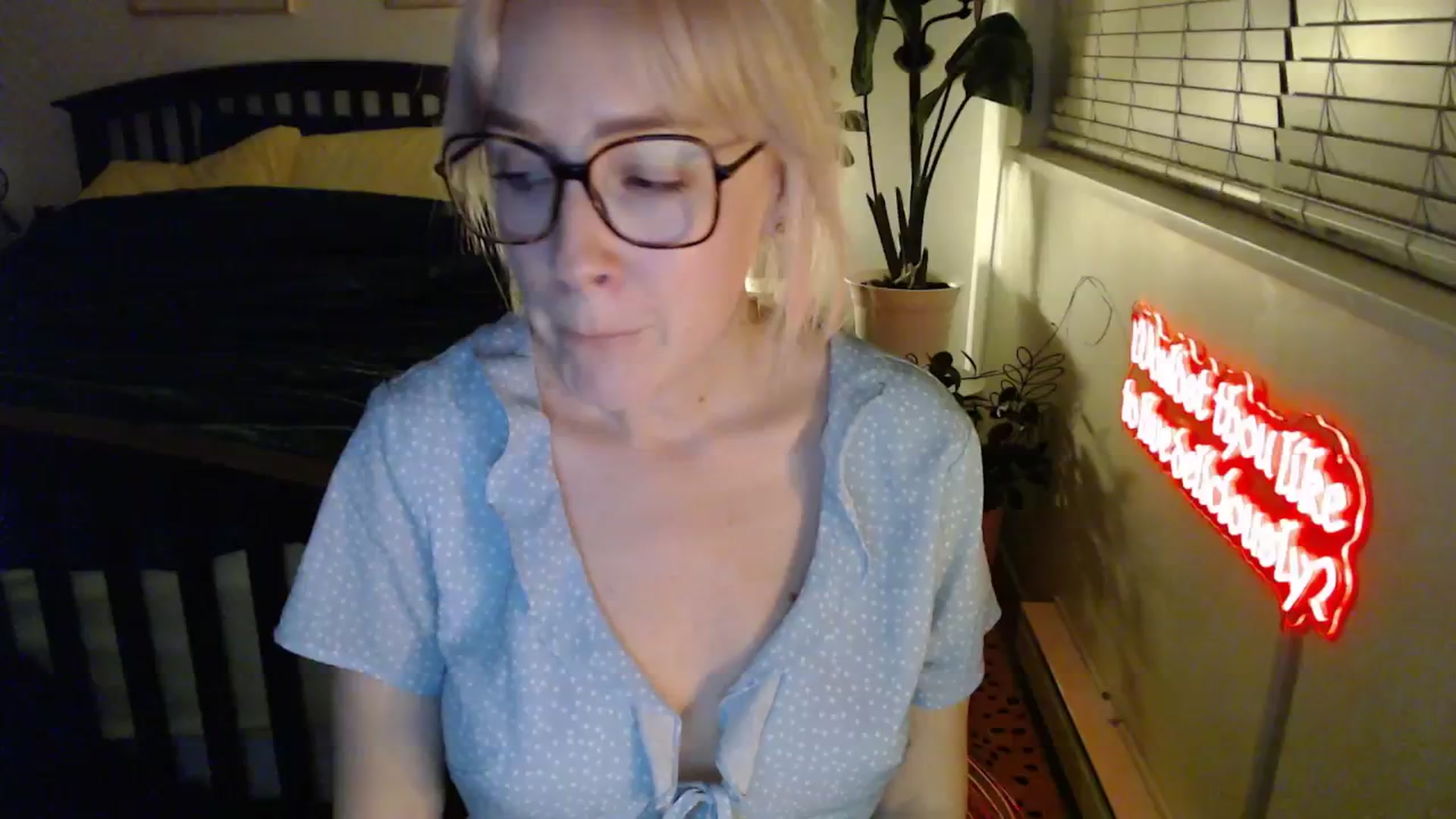 Gallery image thumbnail from NahlaHoney's myfreecams stream on, 02/05/2026, 04:48 image 9 of 20
