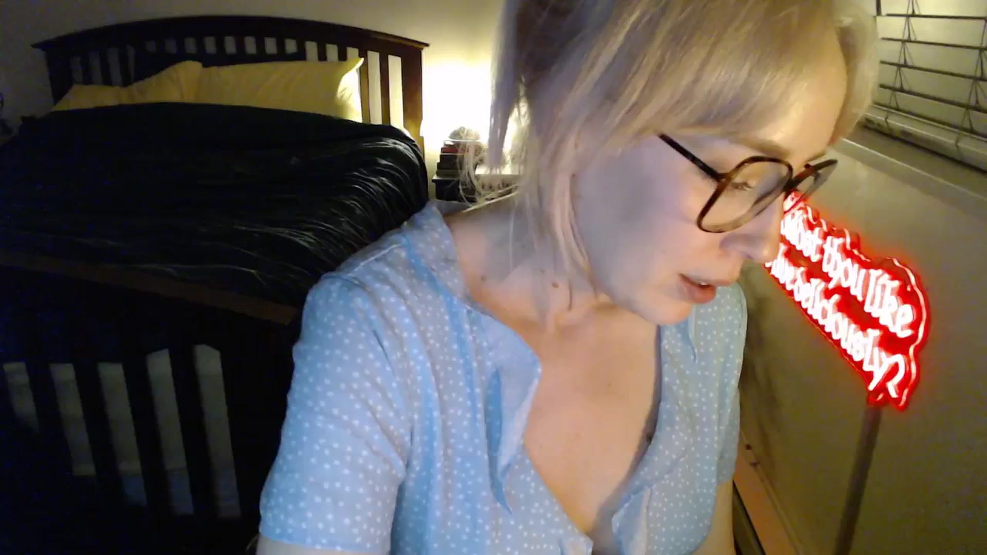 Gallery image thumbnail from NahlaHoney's myfreecams stream on, 02/05/2026, 04:48 image 12 of 20