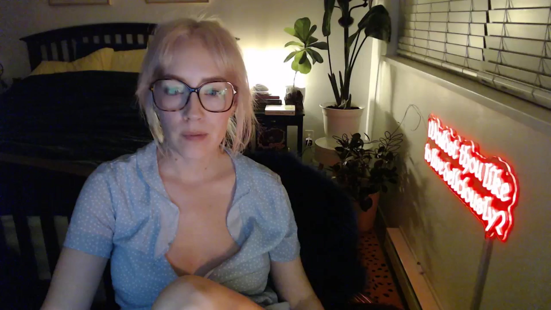 Gallery image thumbnail from NahlaHoney's myfreecams stream on, 02/05/2026, 04:48 image 6 of 20