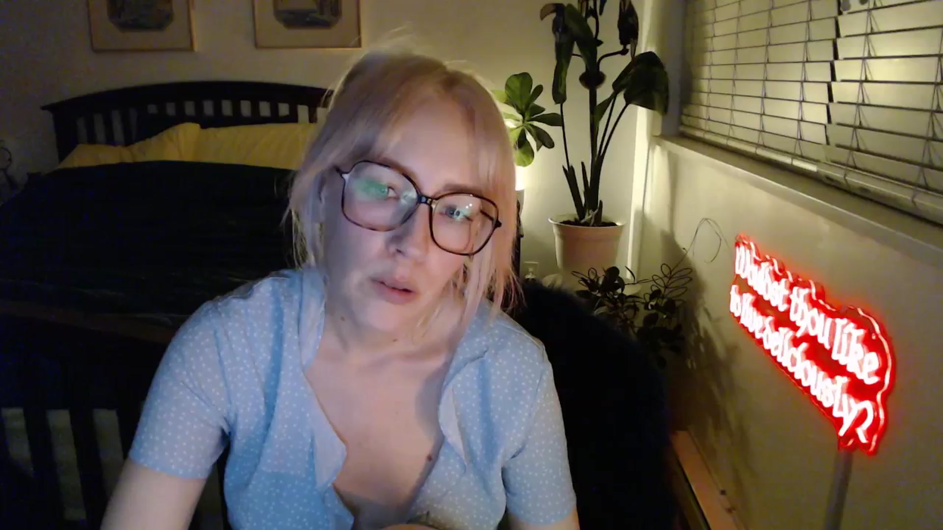 Gallery image thumbnail from NahlaHoney's myfreecams stream on, 02/05/2026, 05:48 image 10 of 20