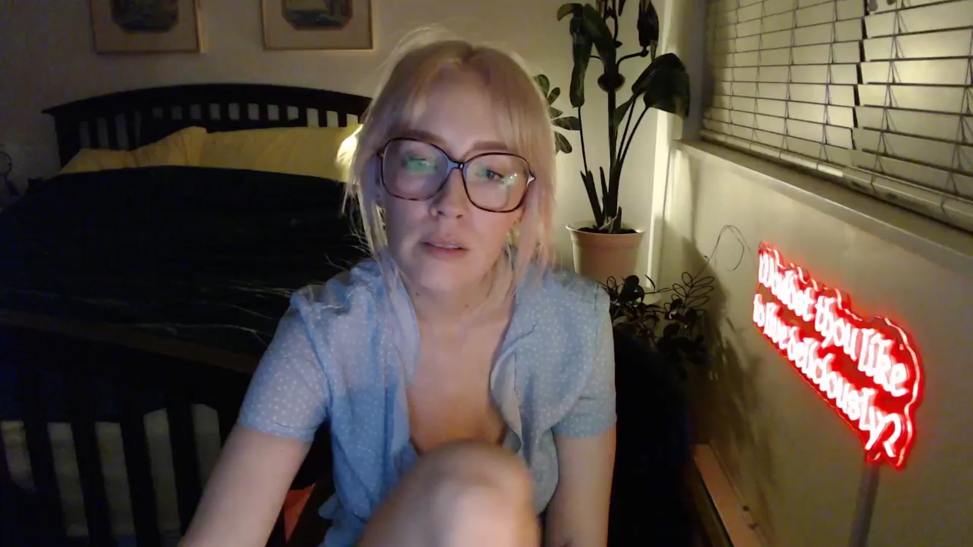 Gallery image thumbnail from NahlaHoney's myfreecams stream on, 02/05/2026, 05:48 image 19 of 20