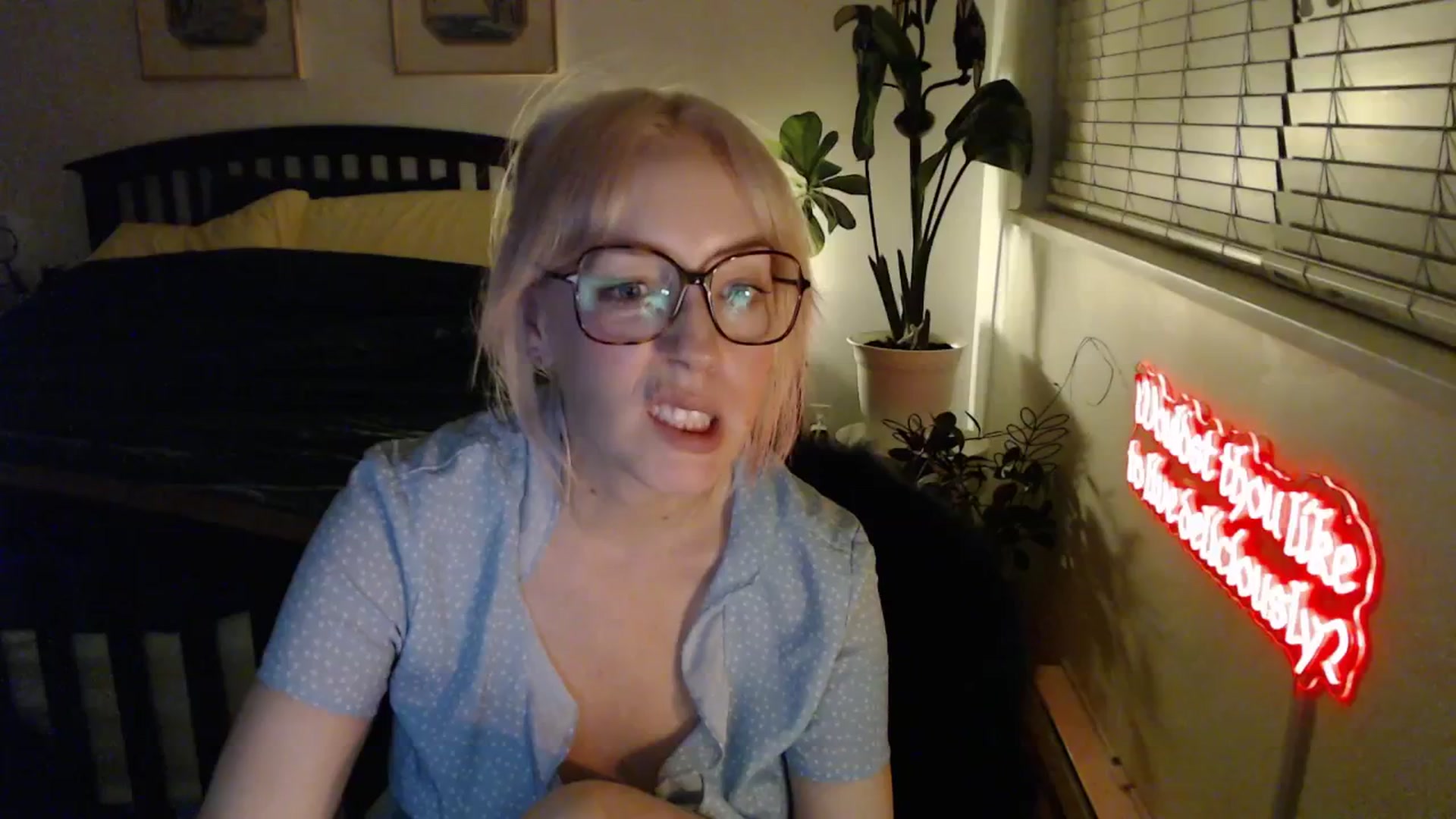Gallery image thumbnail from NahlaHoney's myfreecams stream on, 02/05/2026, 05:48 image 16 of 20