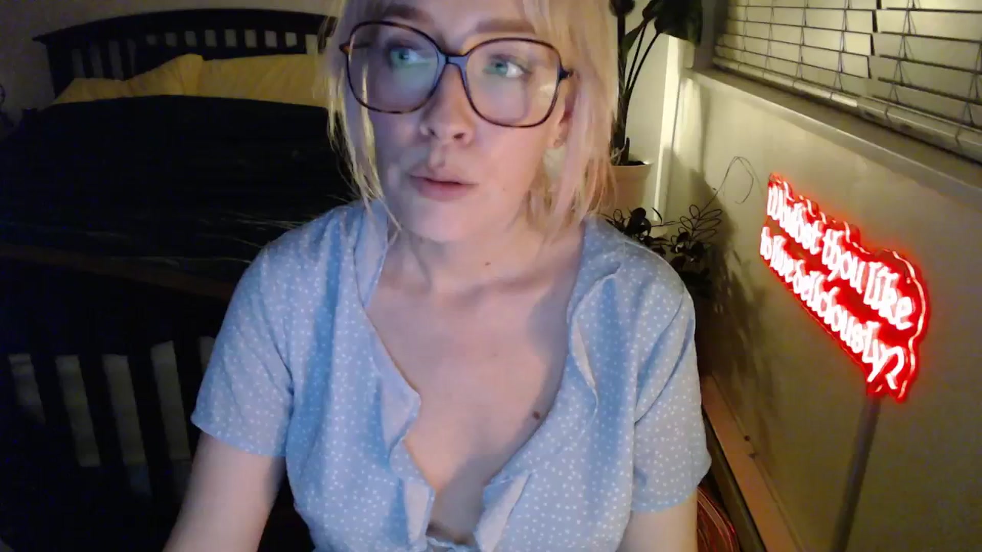 Gallery image thumbnail from NahlaHoney's myfreecams stream on, 02/05/2026, 05:48 image 3 of 20