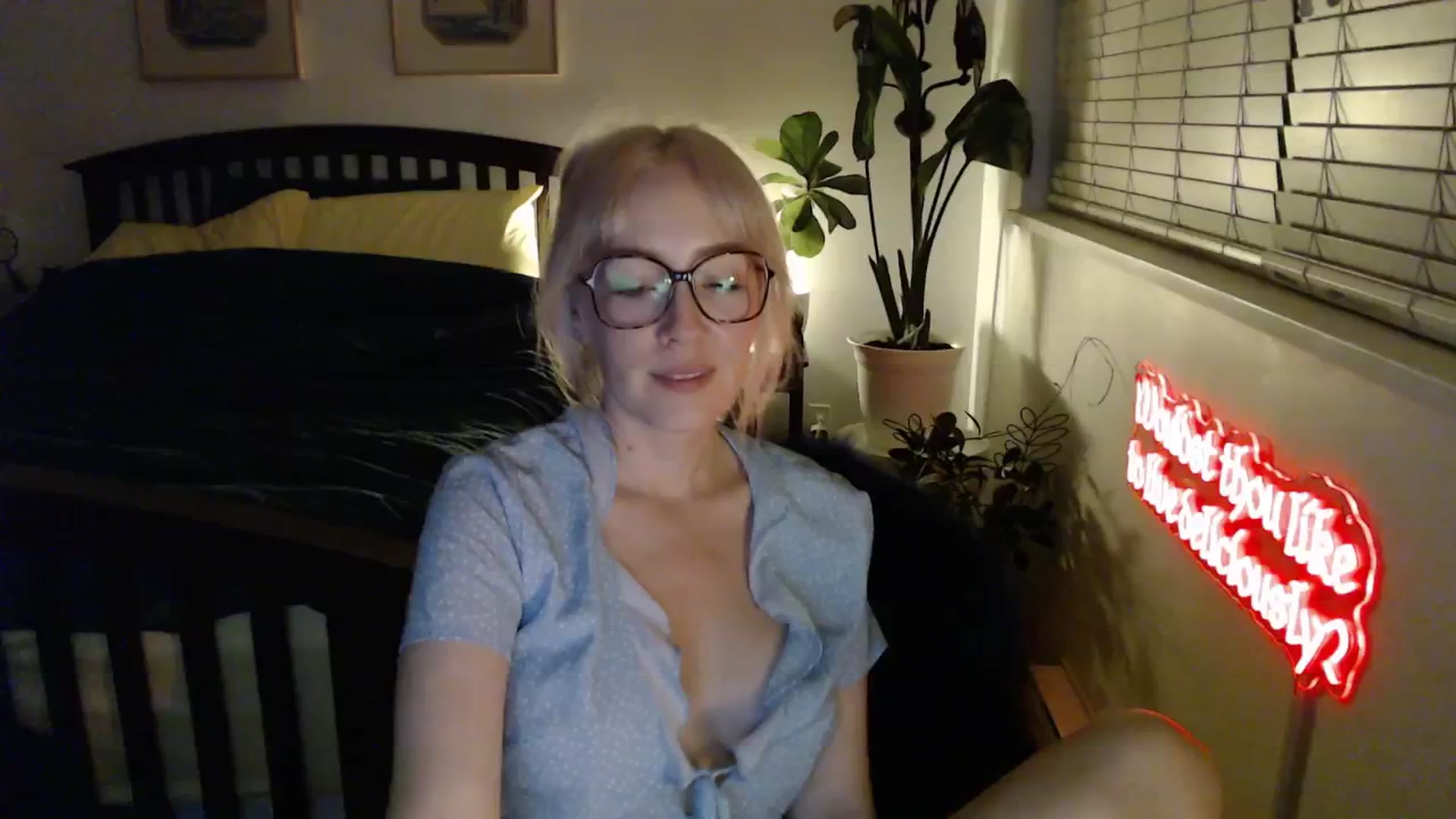 Gallery image thumbnail from NahlaHoney's myfreecams stream on, 02/05/2026, 05:48 image 12 of 20