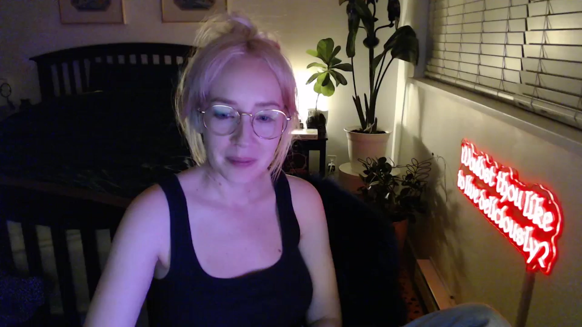 Gallery image thumbnail from NahlaHoney's myfreecams stream on, 02/06/2026, 03:38 image 18 of 20