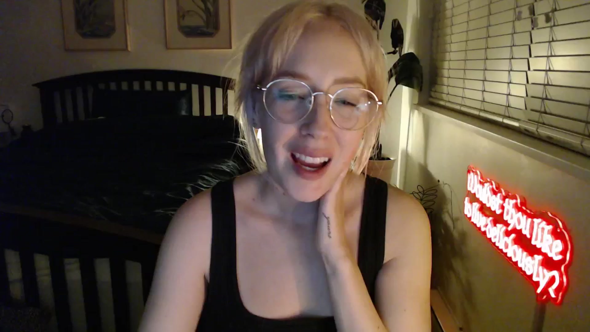 Gallery image thumbnail from NahlaHoney's myfreecams stream on, 02/06/2026, 03:38 image 6 of 20