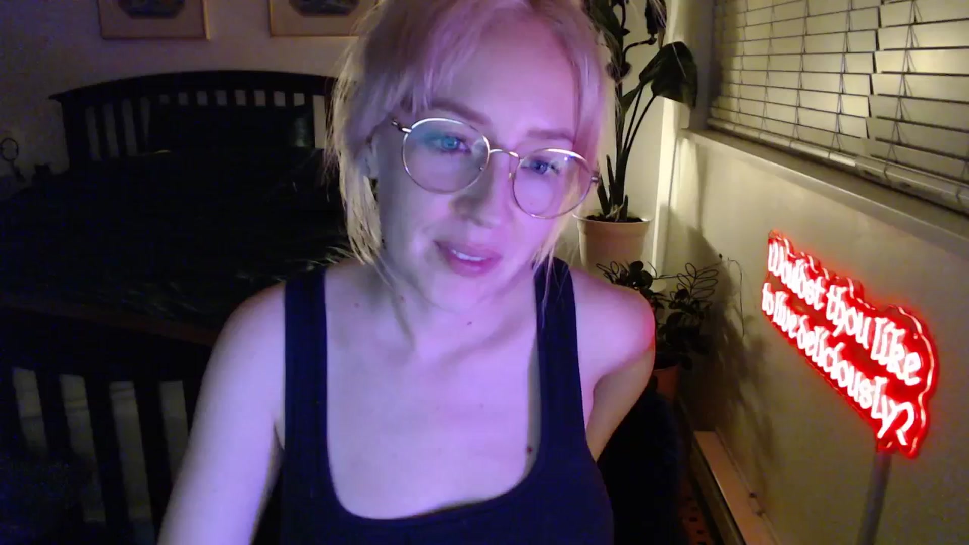 Gallery image thumbnail from NahlaHoney's myfreecams stream on, 02/06/2026, 05:24 image 17 of 20