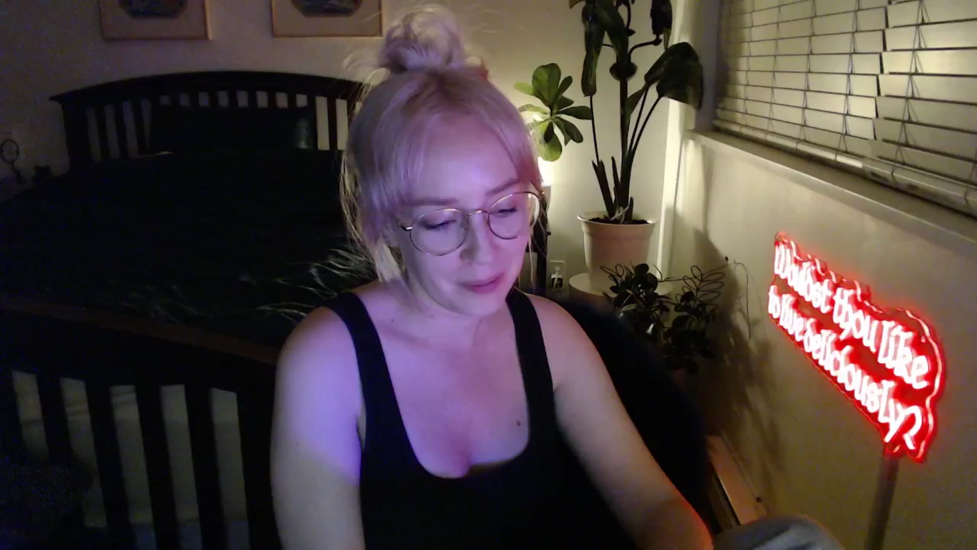 Gallery image thumbnail from NahlaHoney's myfreecams stream on, 02/06/2026, 05:24 image 12 of 20