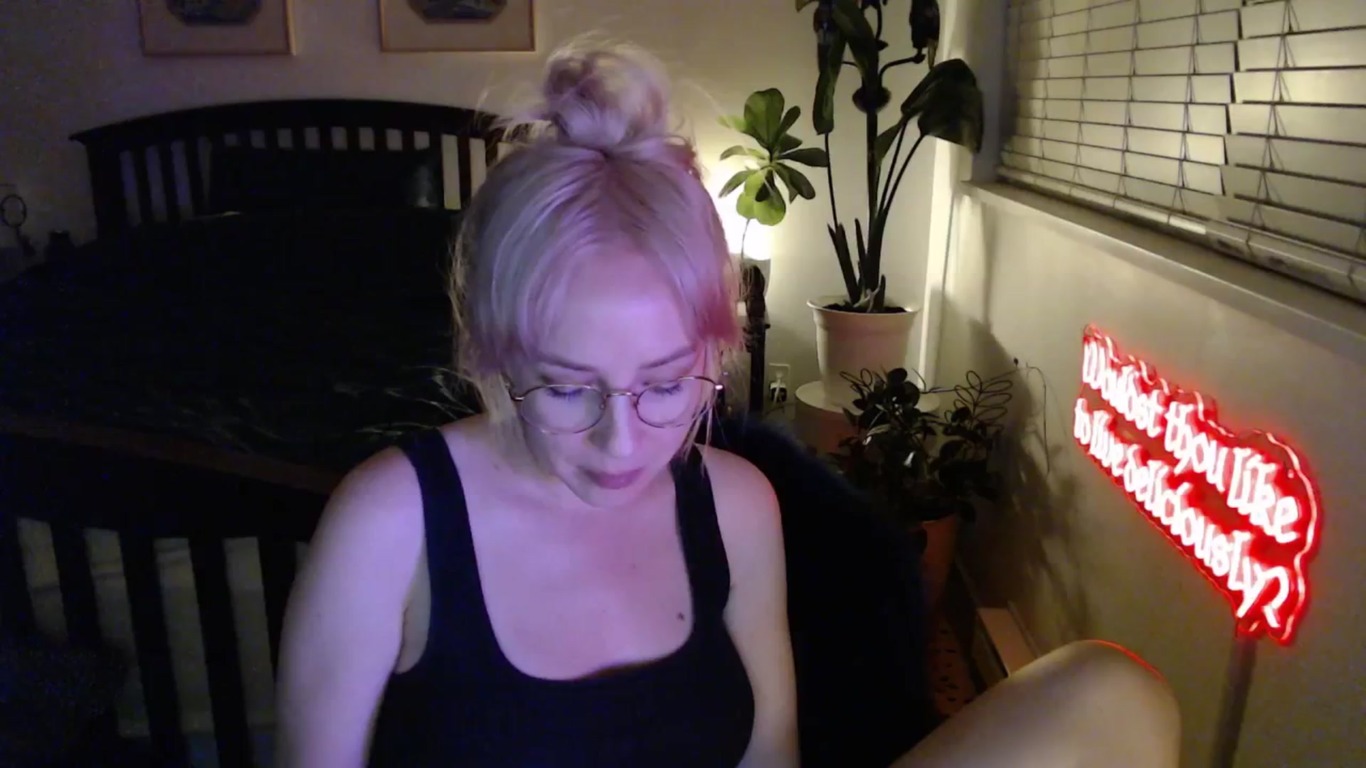 Gallery image thumbnail from NahlaHoney's myfreecams stream on, 02/06/2026, 05:24 image 14 of 20