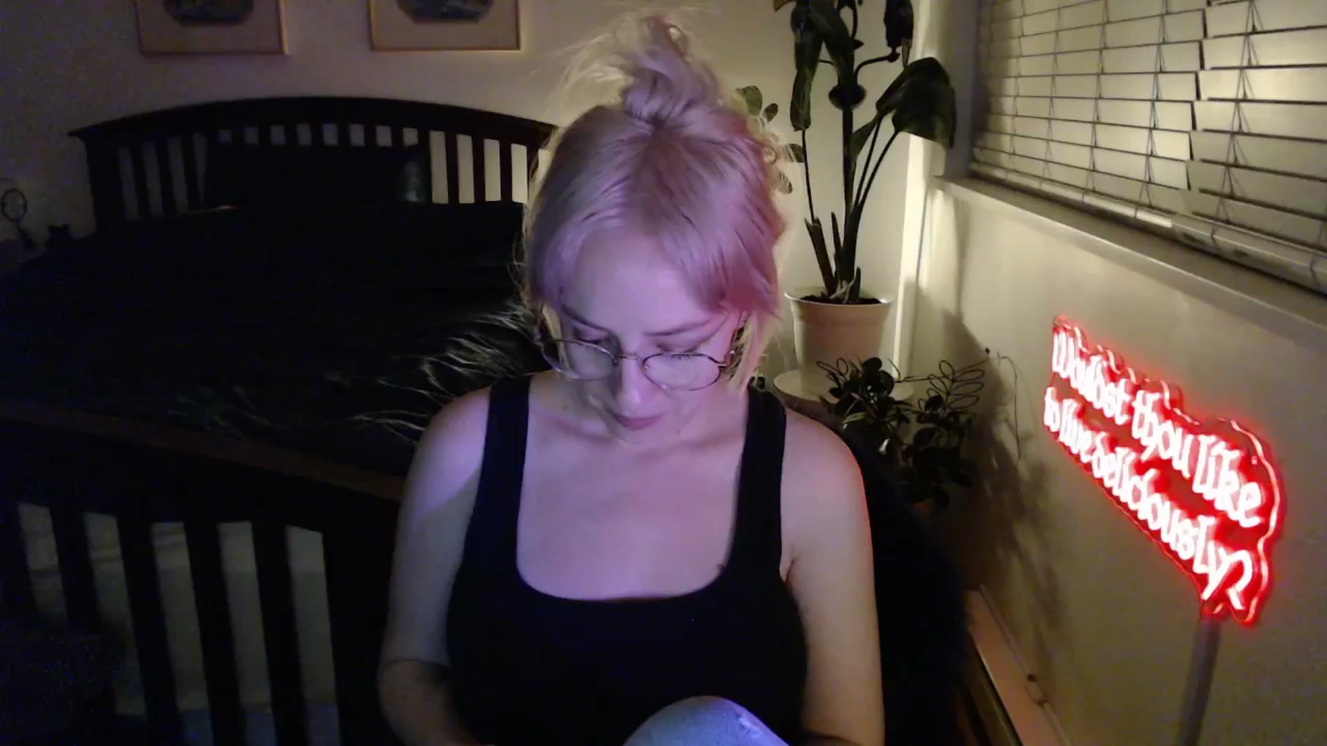 Gallery image thumbnail from NahlaHoney's myfreecams stream on, 02/06/2026, 05:24 image 7 of 20