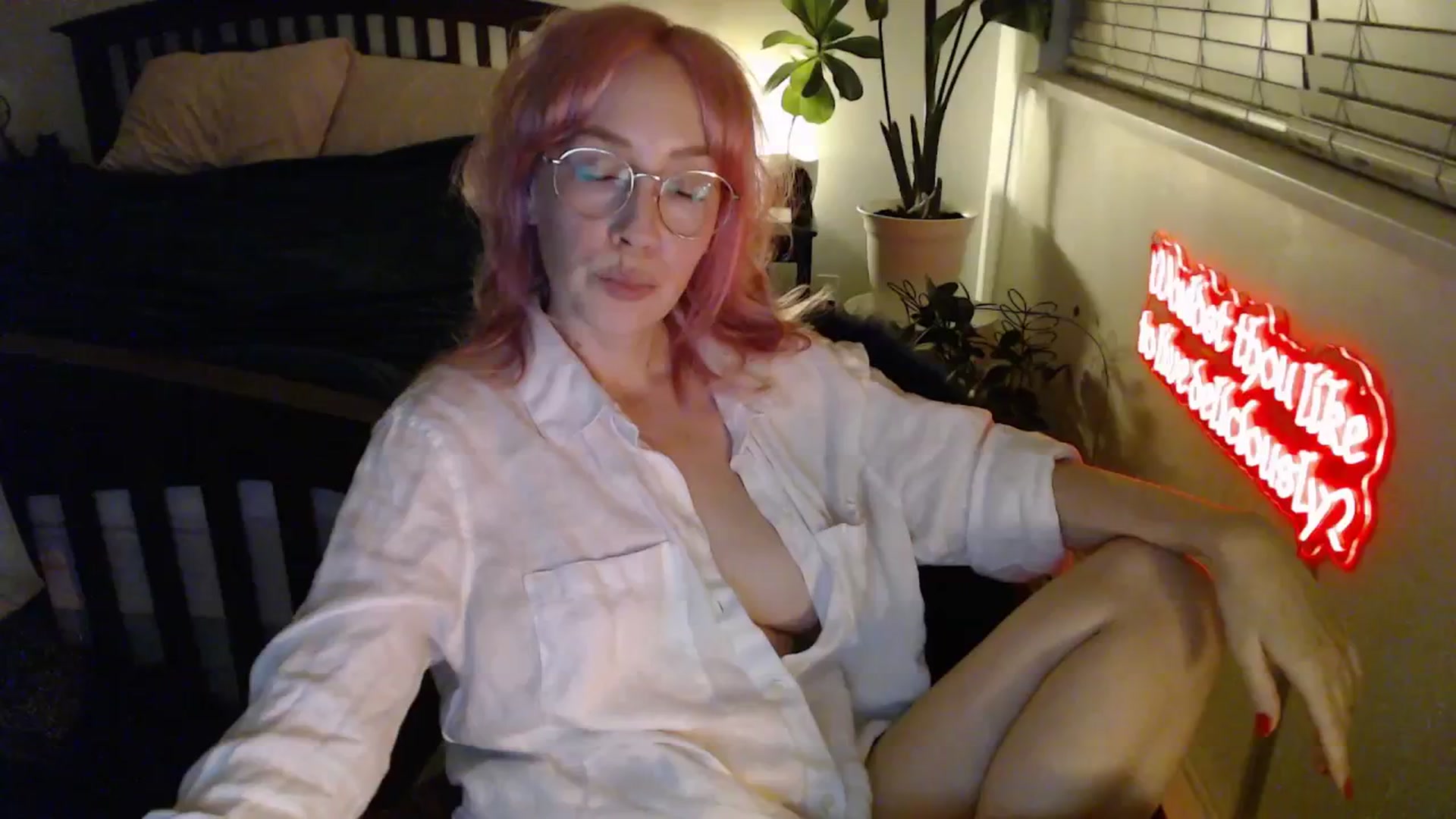 Gallery image thumbnail from NahlaHoney's myfreecams stream on, 02/11/2026, 03:49 image 13 of 20
