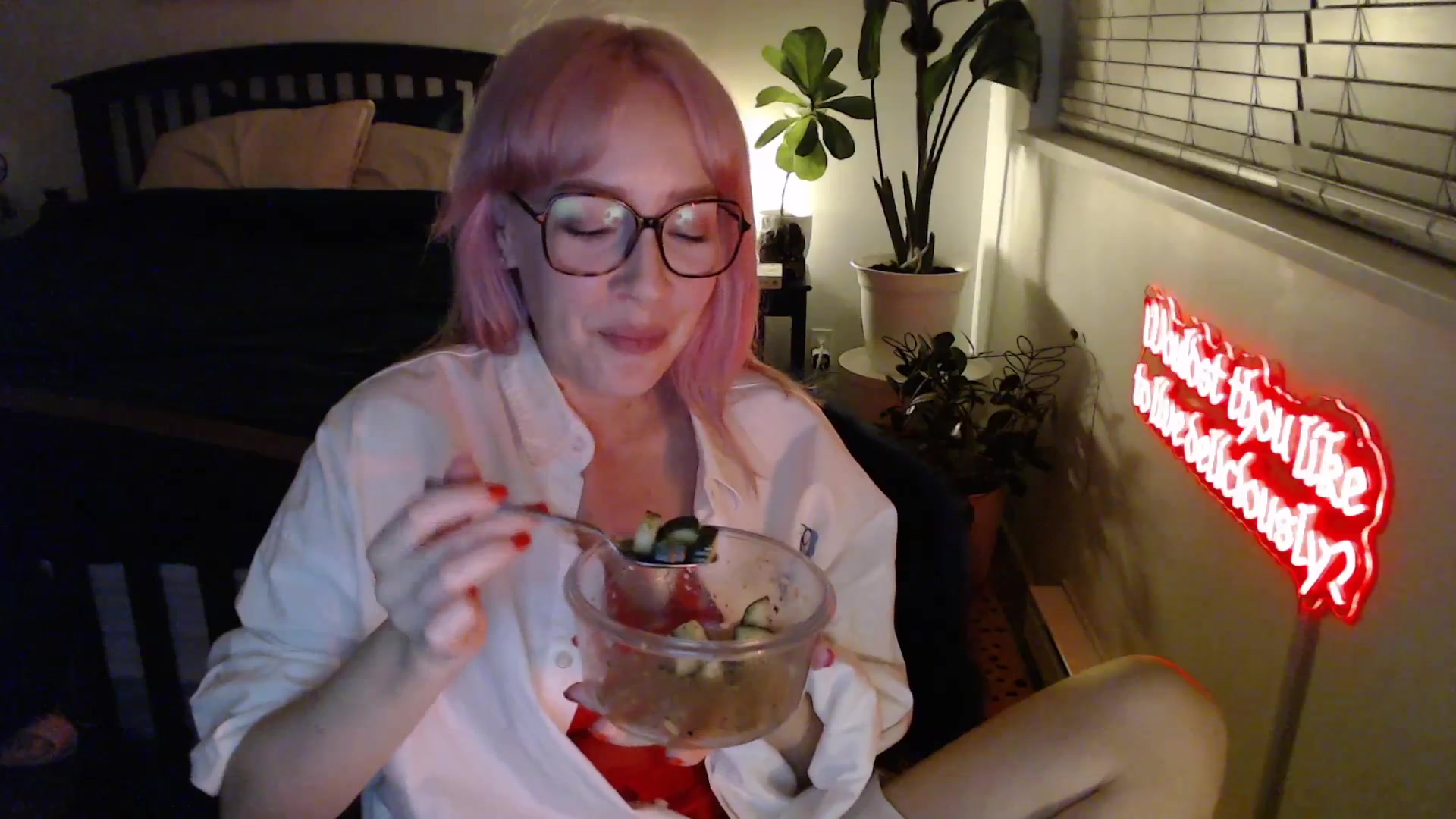 Gallery image thumbnail from NahlaHoney's myfreecams stream on, 02/14/2026, 04:11 image 8 of 20